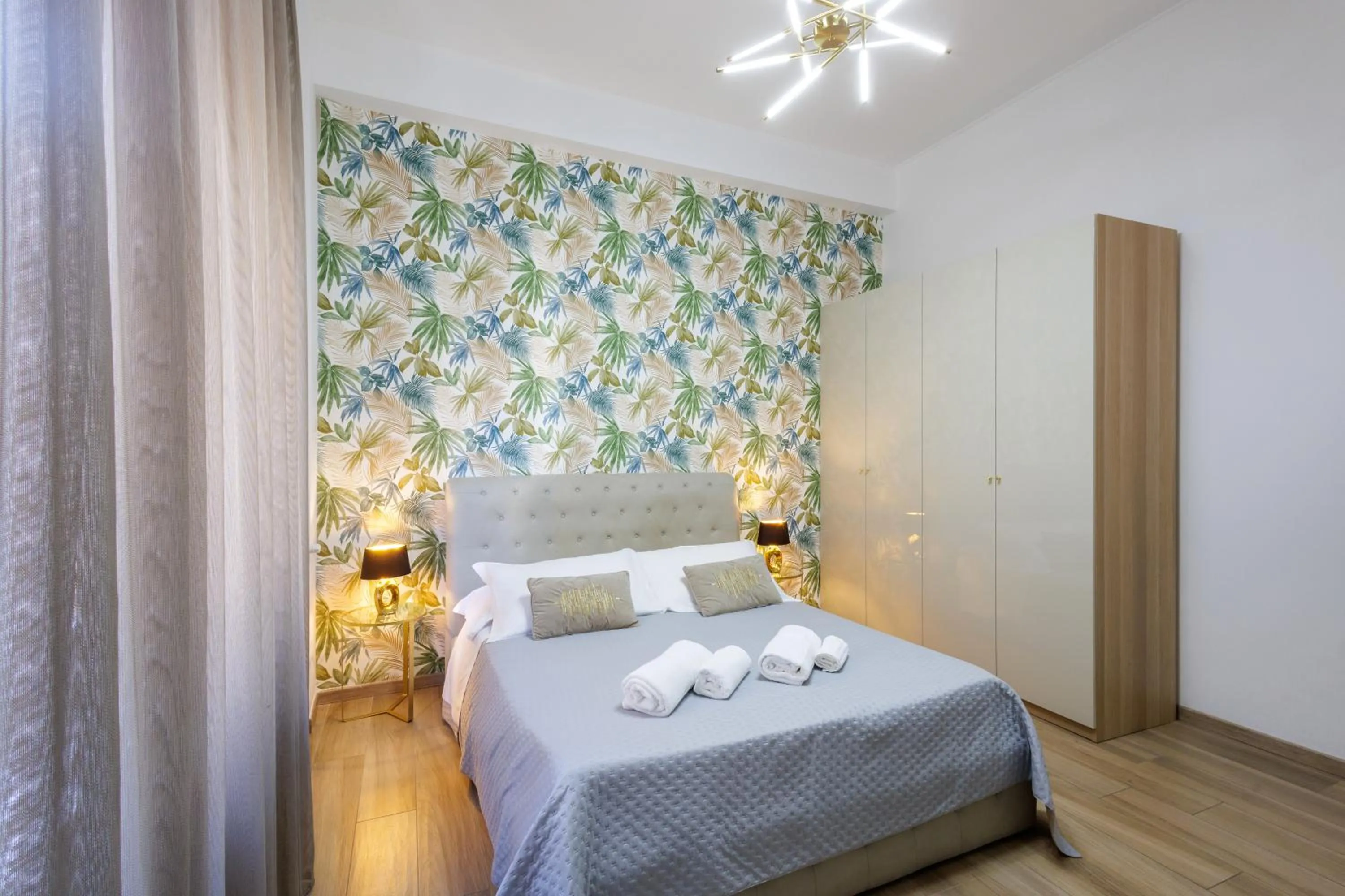 Bed in Genoa Lux Apartments with parking