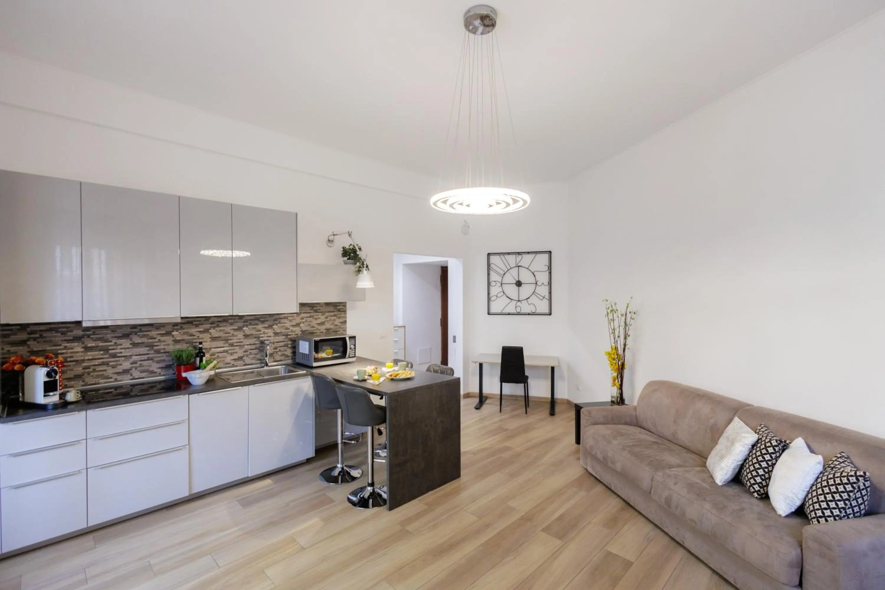 internet in Genoa Lux Apartments with parking