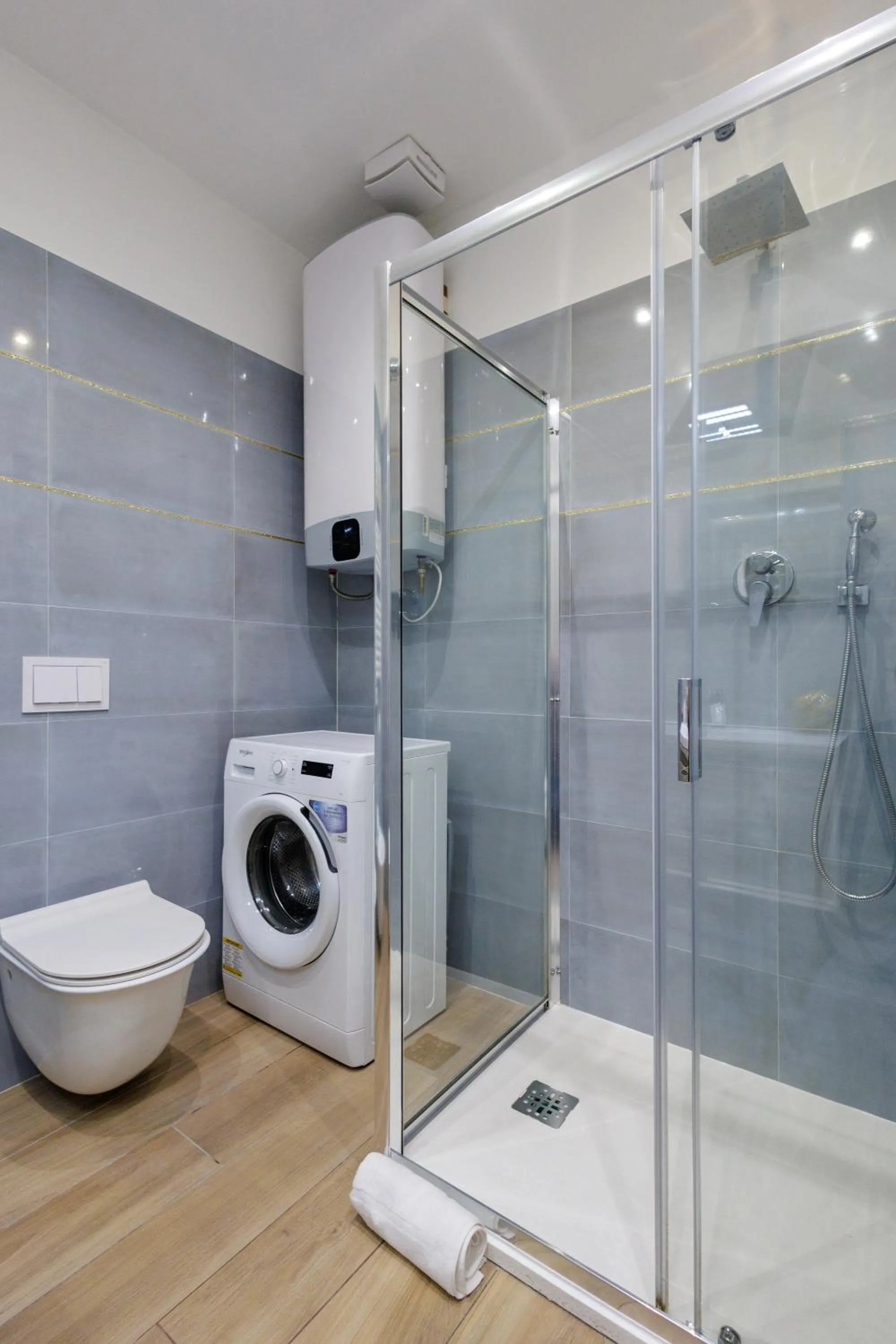 Shower in Genoa Lux Apartments with parking