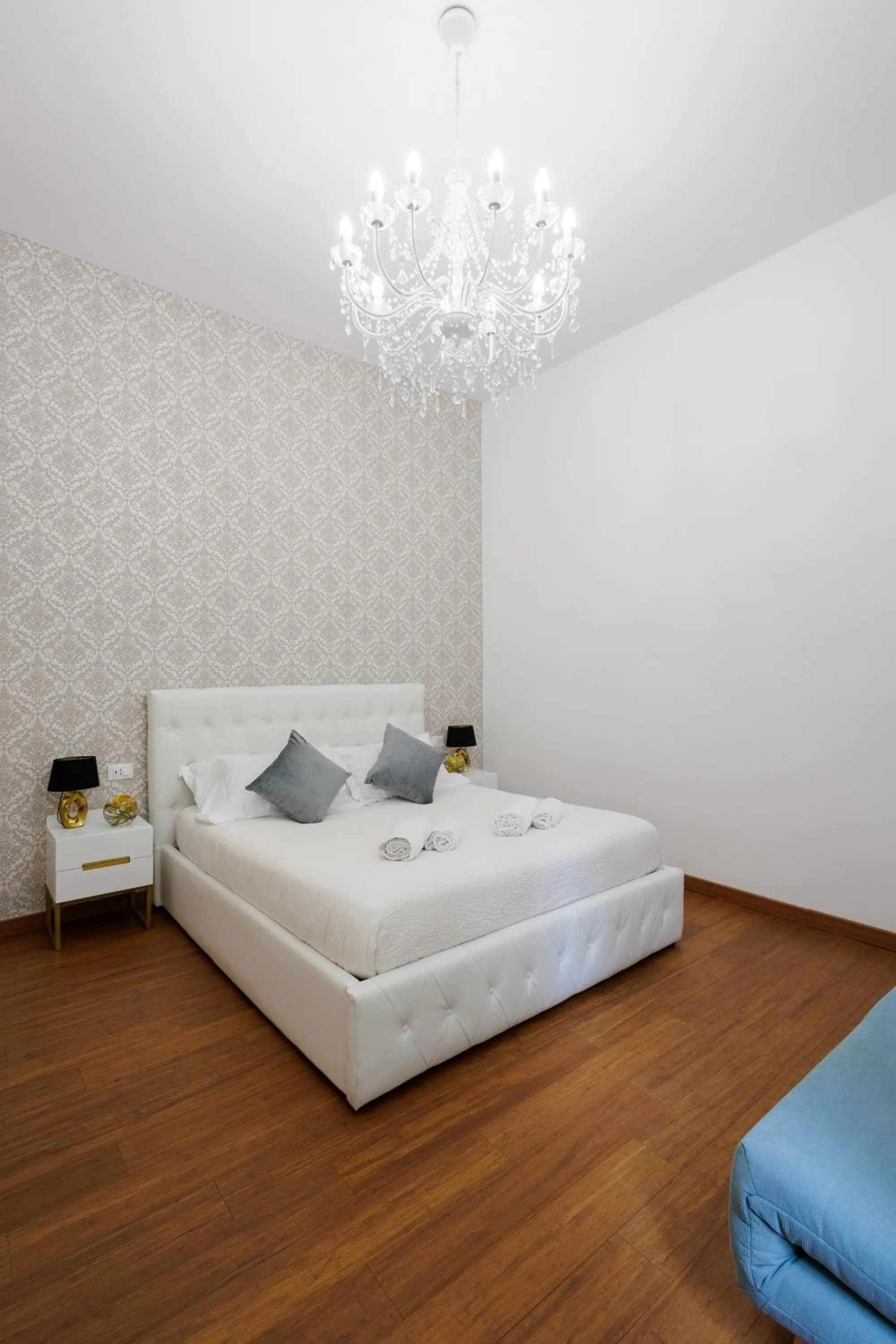 Bed in Genoa Lux Apartments with parking