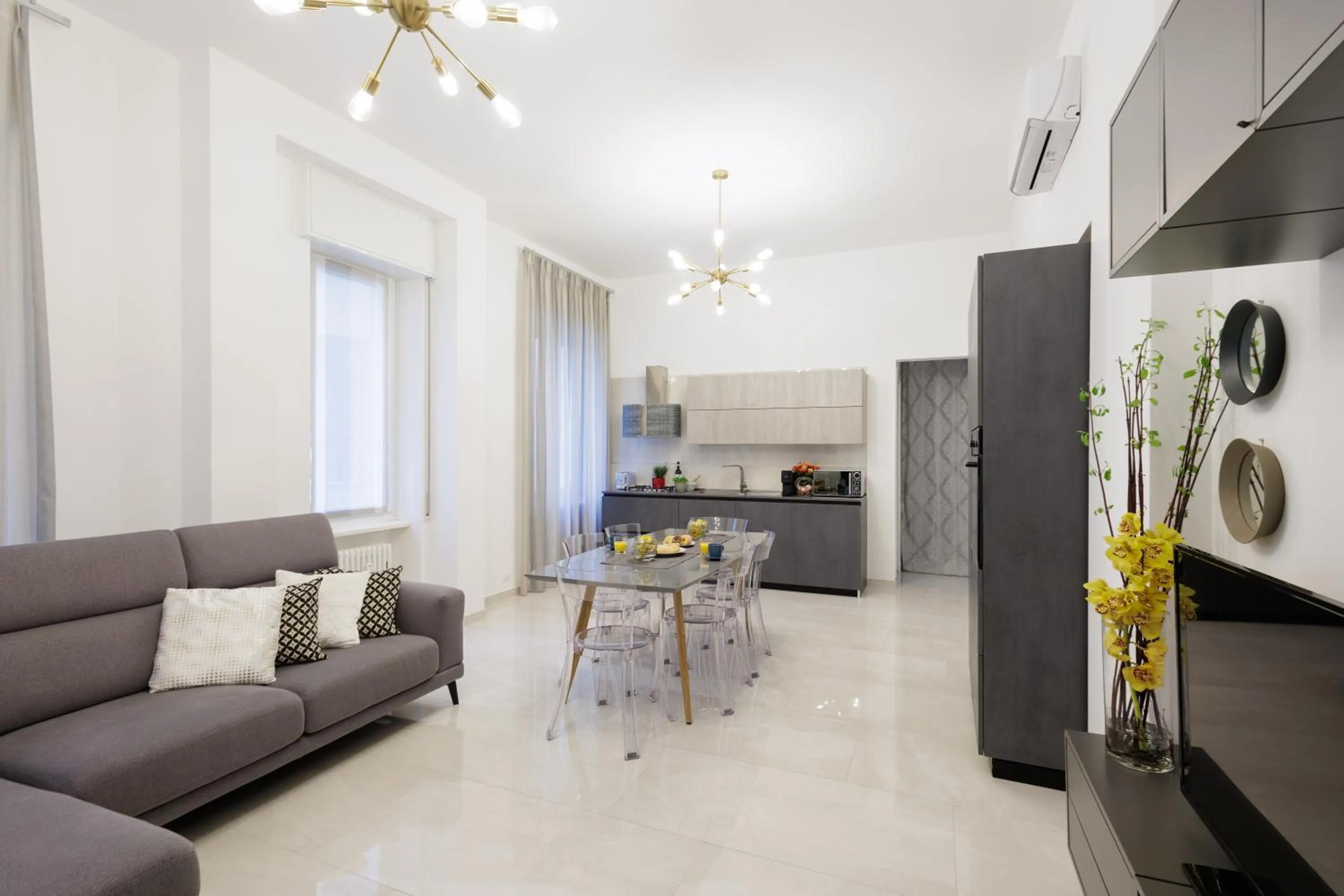 internet in Genoa Lux Apartments with parking