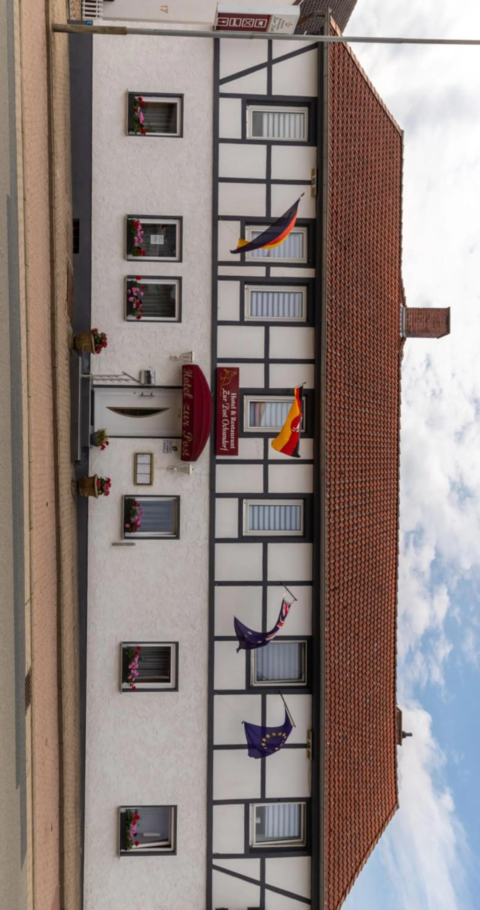 Property building in Hotel zur Post Ochsendorf