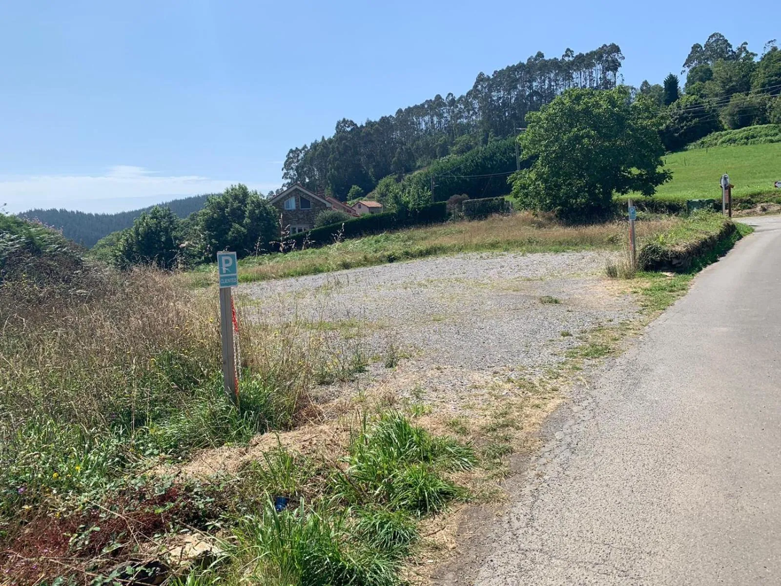 Parking in Hotel Rural Montesomao