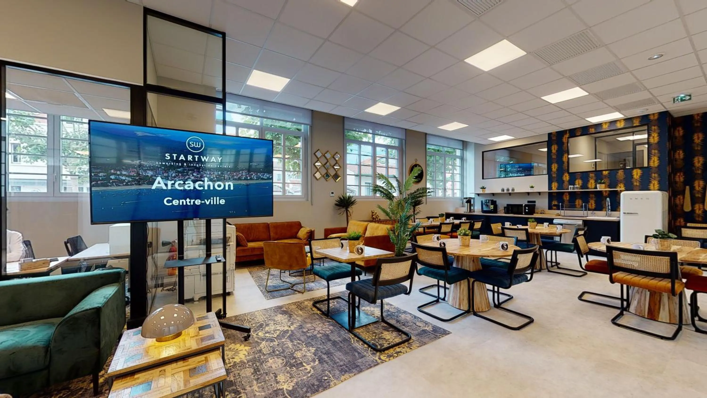 Dining area in Colivaim by Startway Arcachon