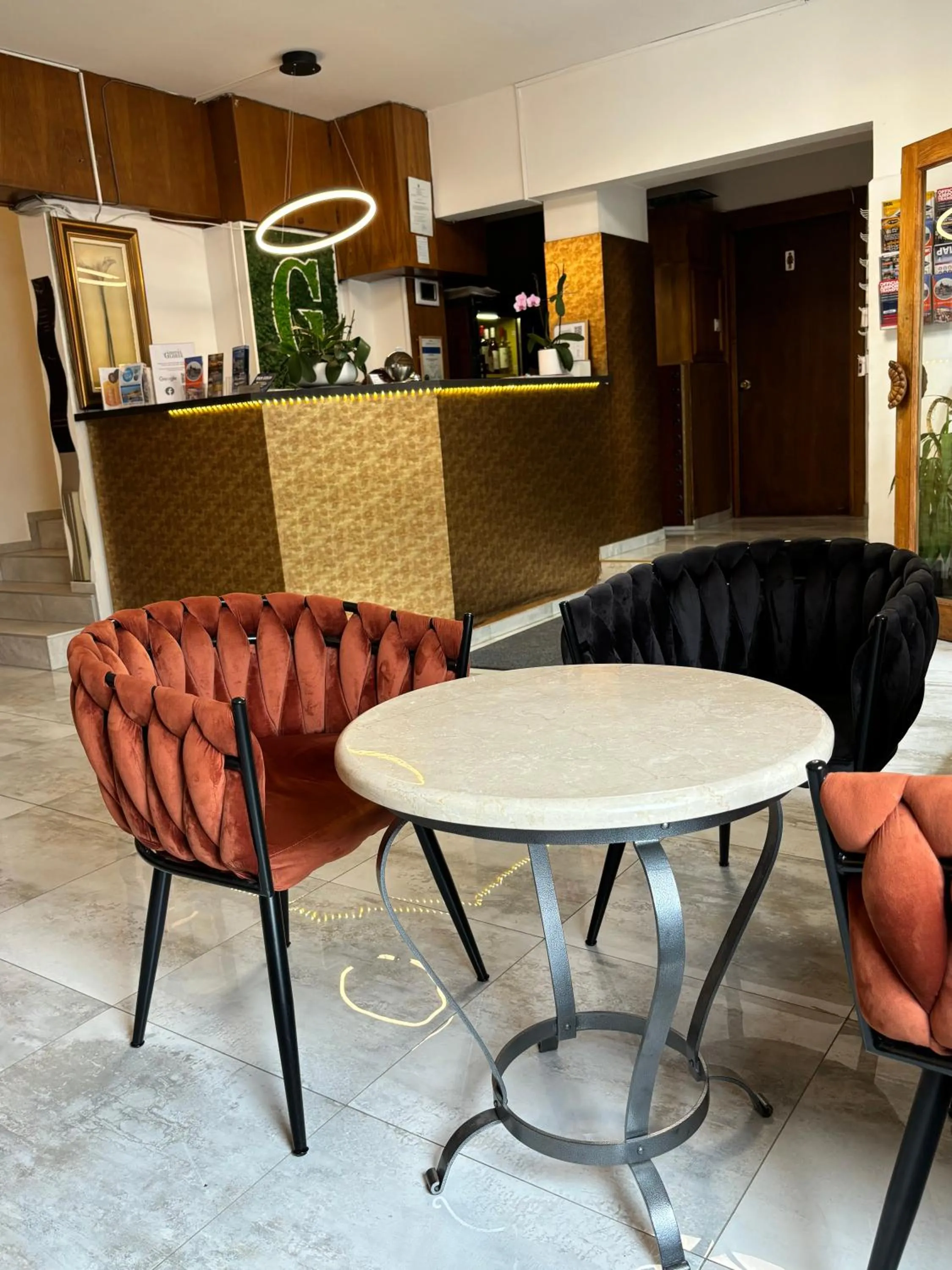 Lobby or reception in Hotel Gloria Budapest City Center