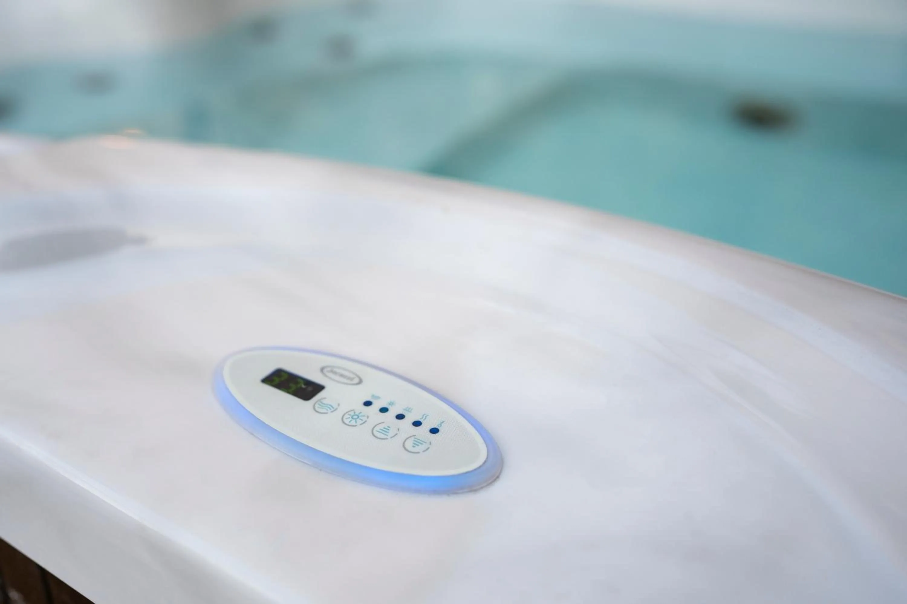 Droshia Traditional Homes, COCO-MAT Full Experience