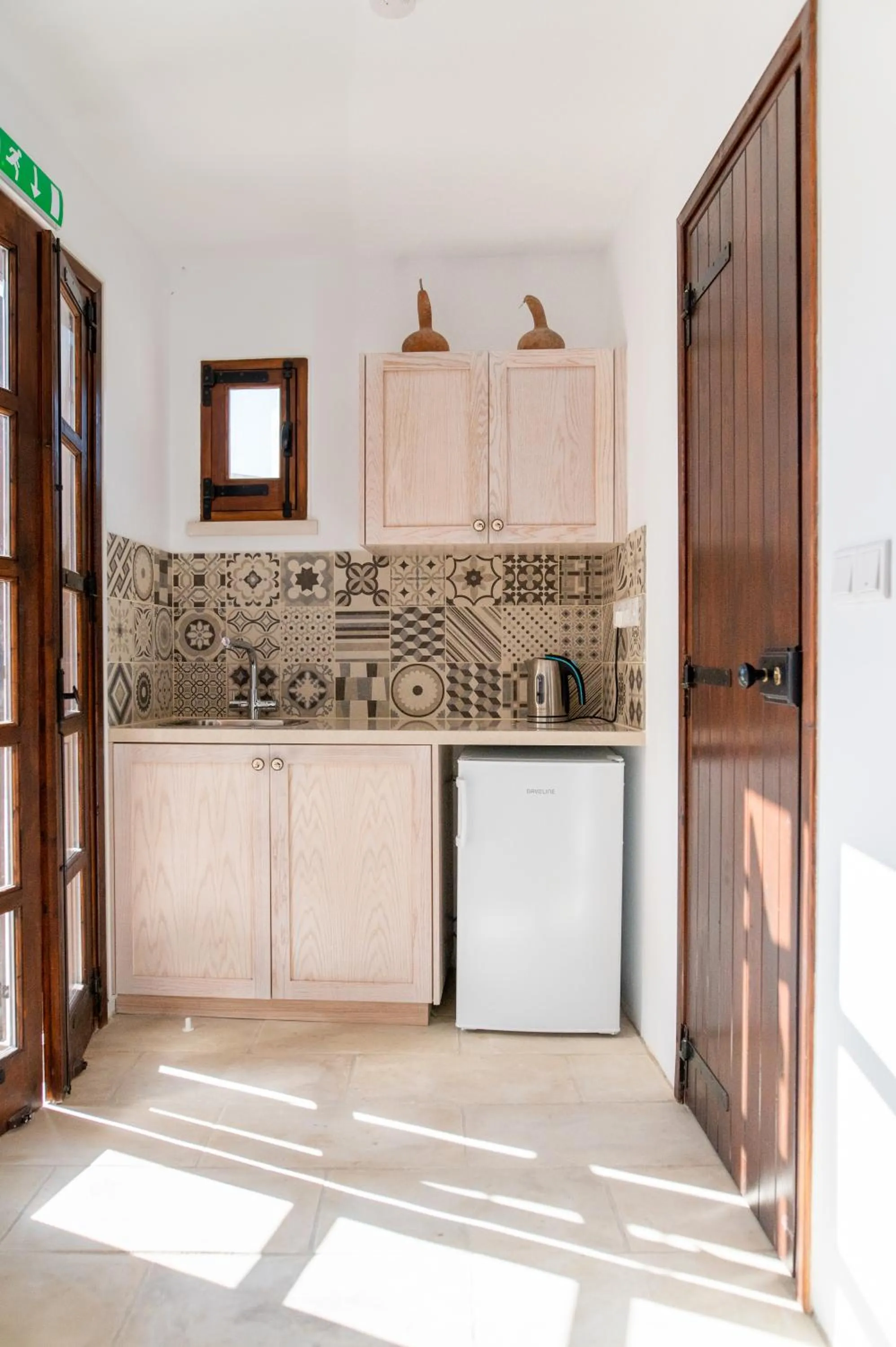 Kitchen or kitchenette in Droshia Traditional Homes, COCO-MAT Full Experience