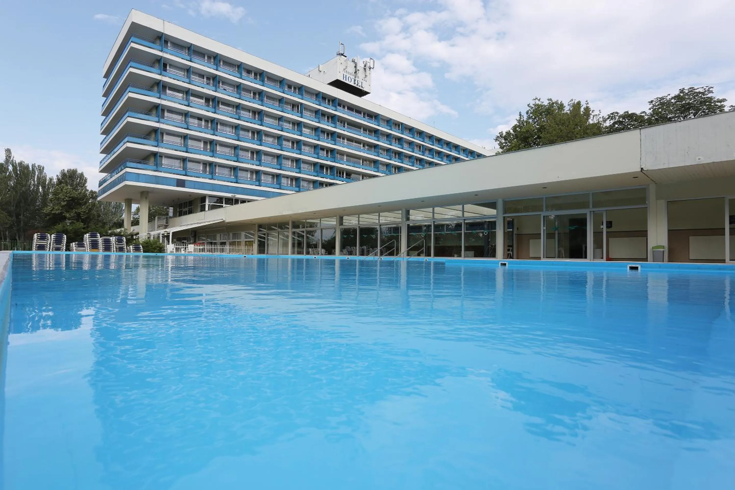 Facade/entrance in Danubius Hotel Annabella