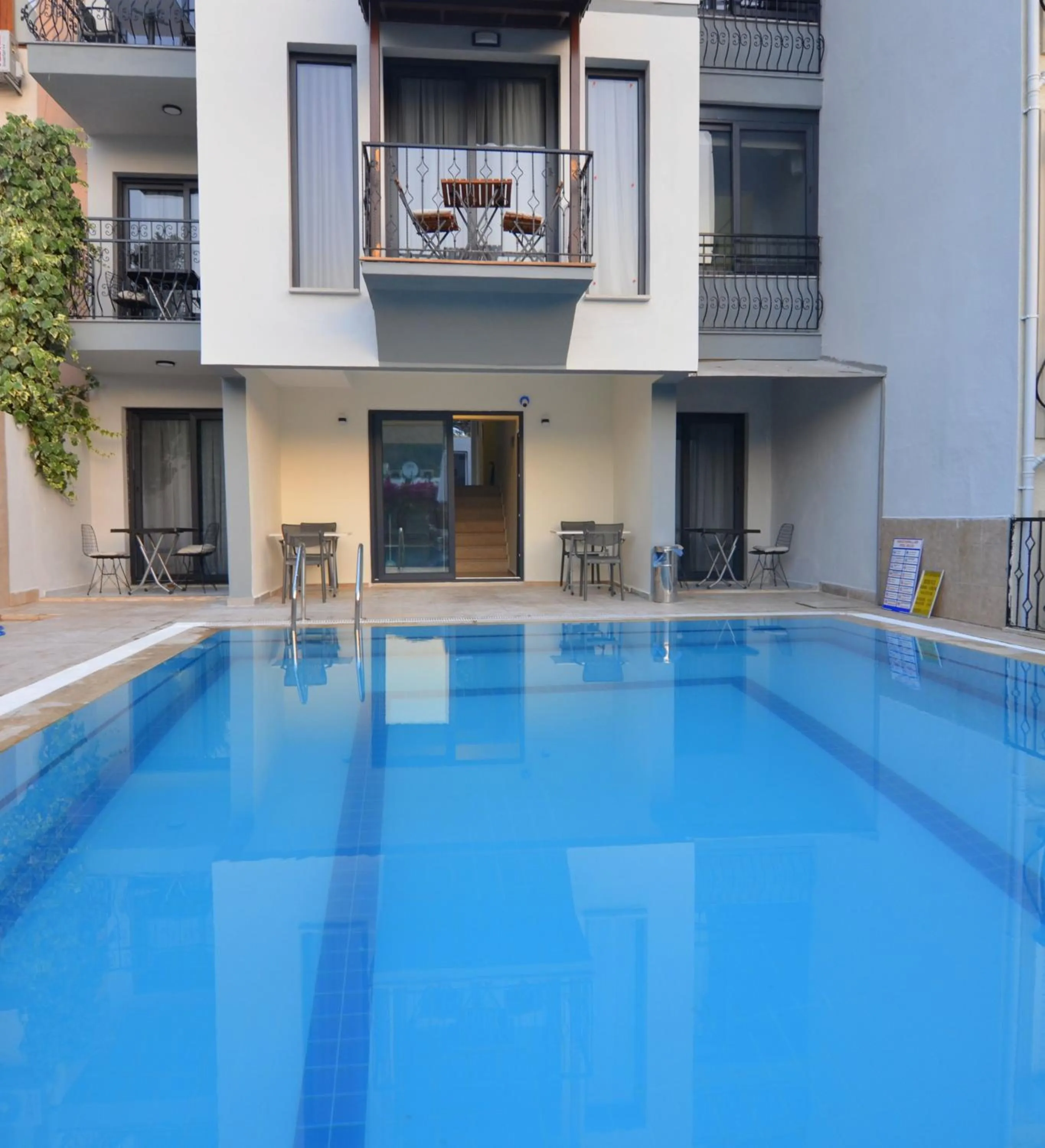 Swimming pool in Mykonut Boutique Suites