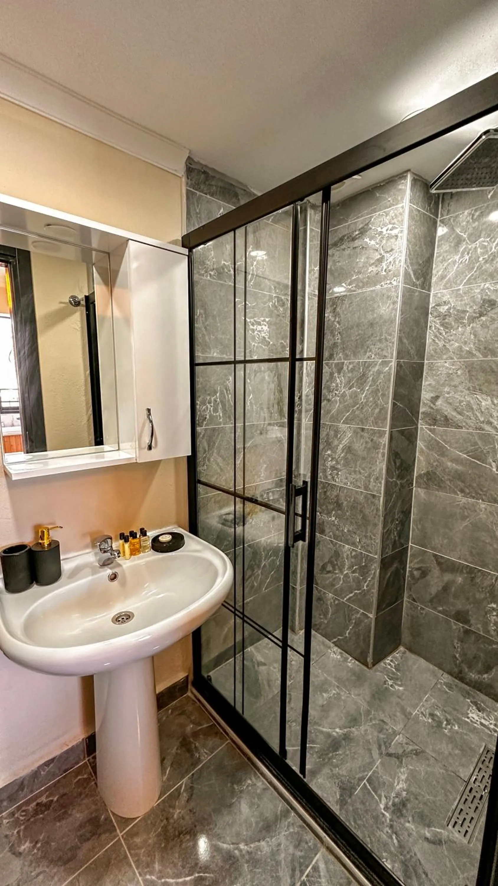 Shower in Mykonut Boutique Suites