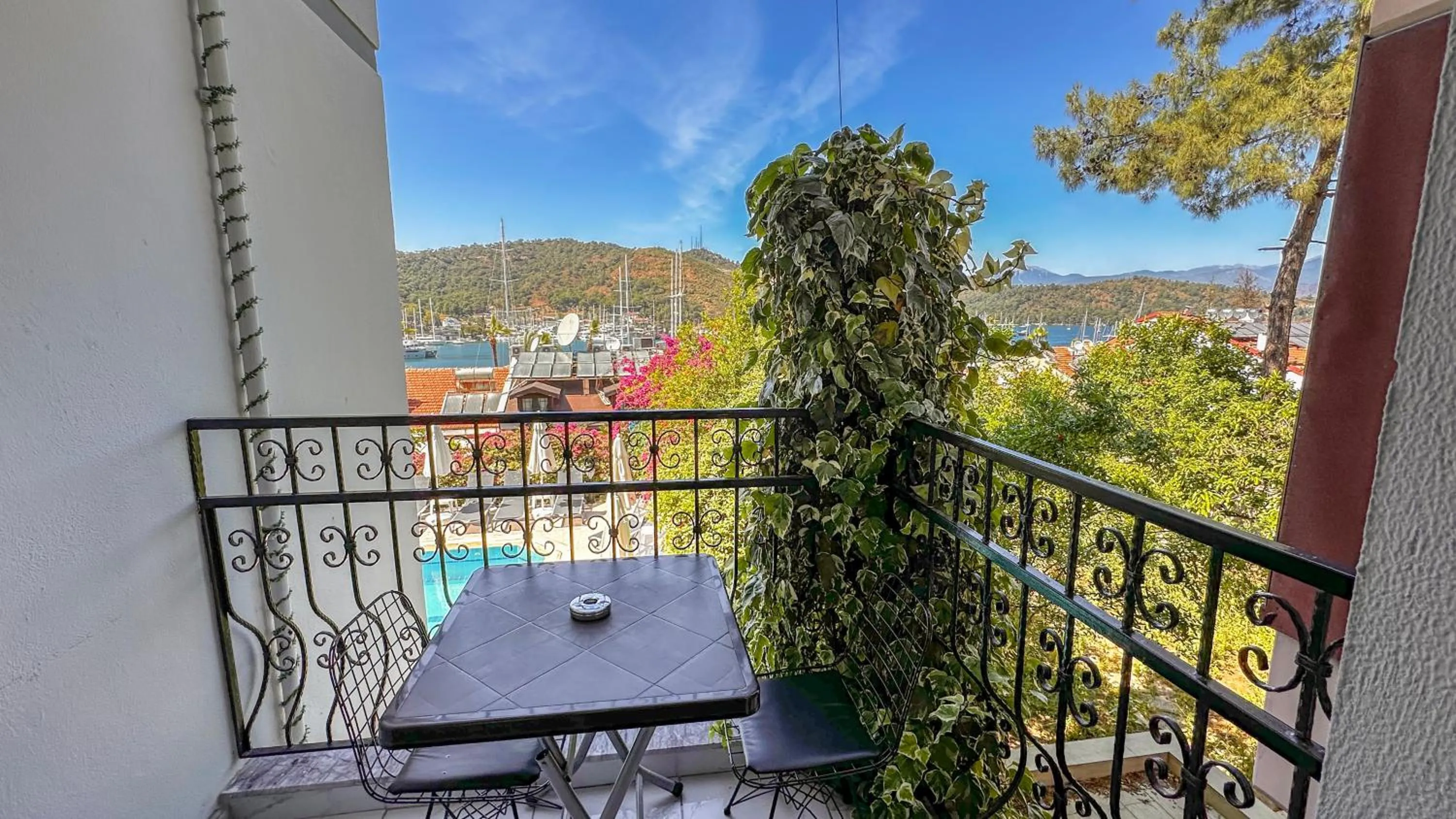 Day in Mykonut Boutique Suites