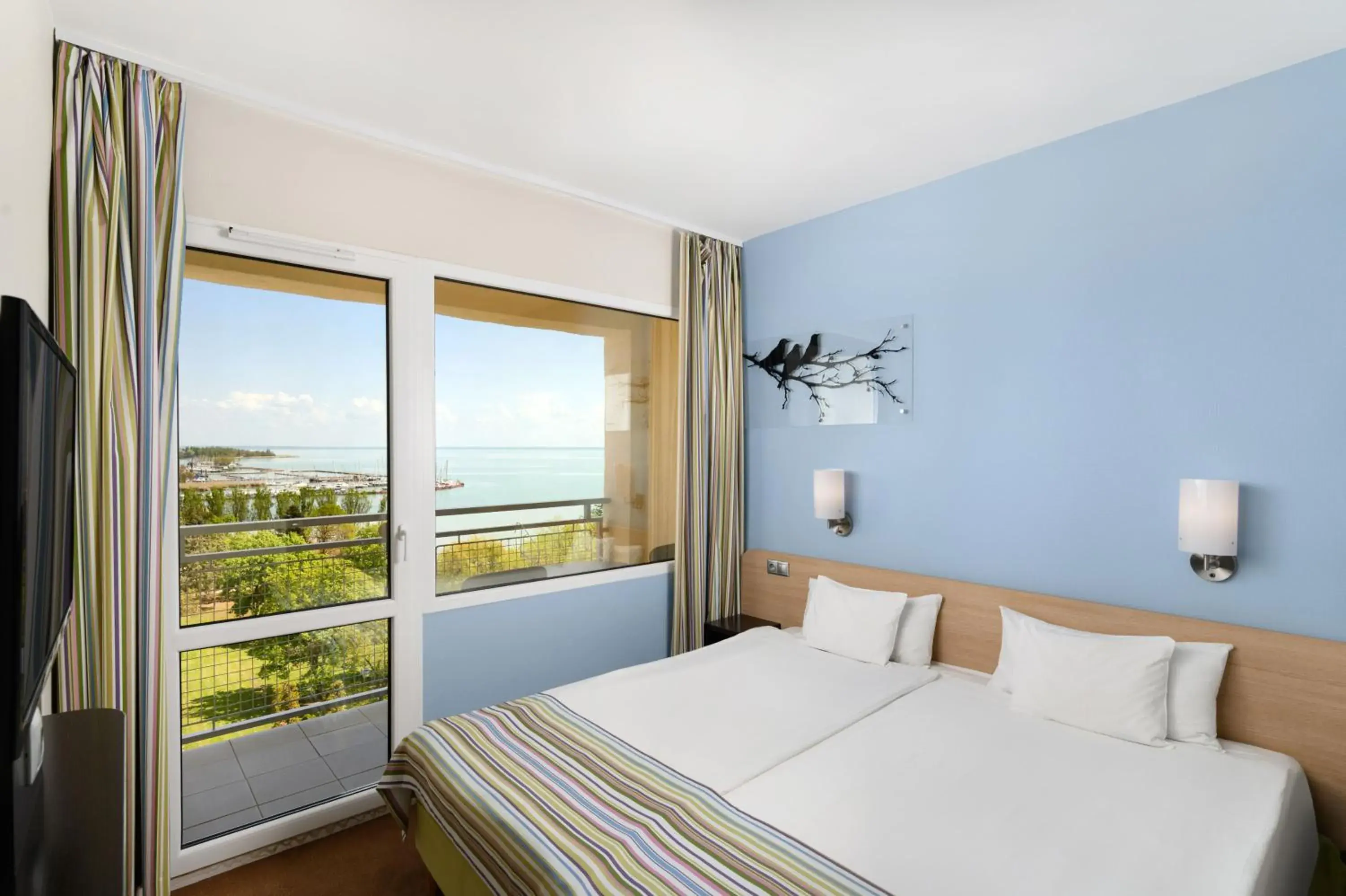 Suite with Balcony and Air-Conditioning - single occupancy in Danubius Hotel Marina Suite with Balcony and Air-Conditioning - single occupancy in Danubius Hotel Marina