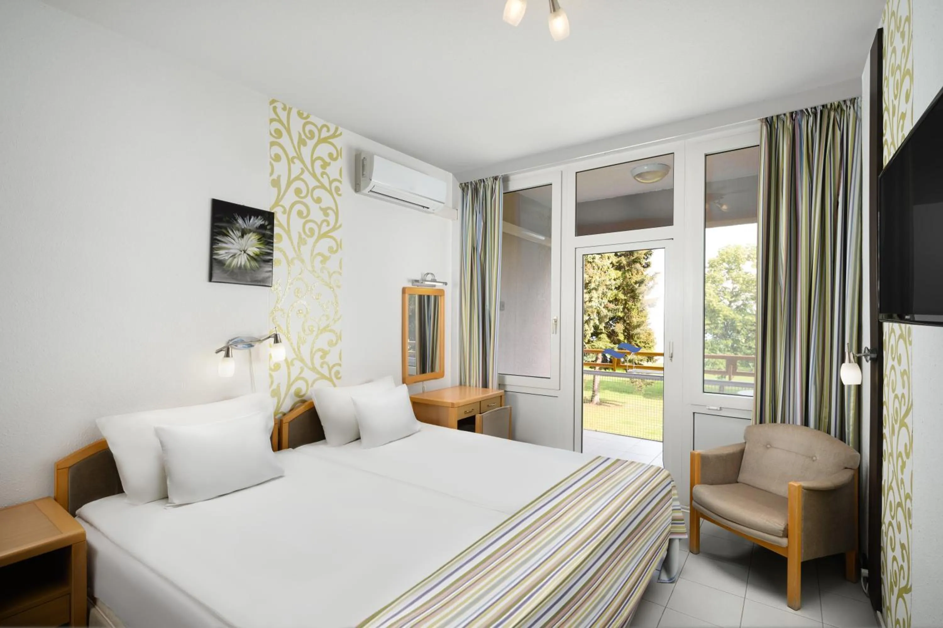 Photo of the whole room, Bed in Danubius Hotel Marina