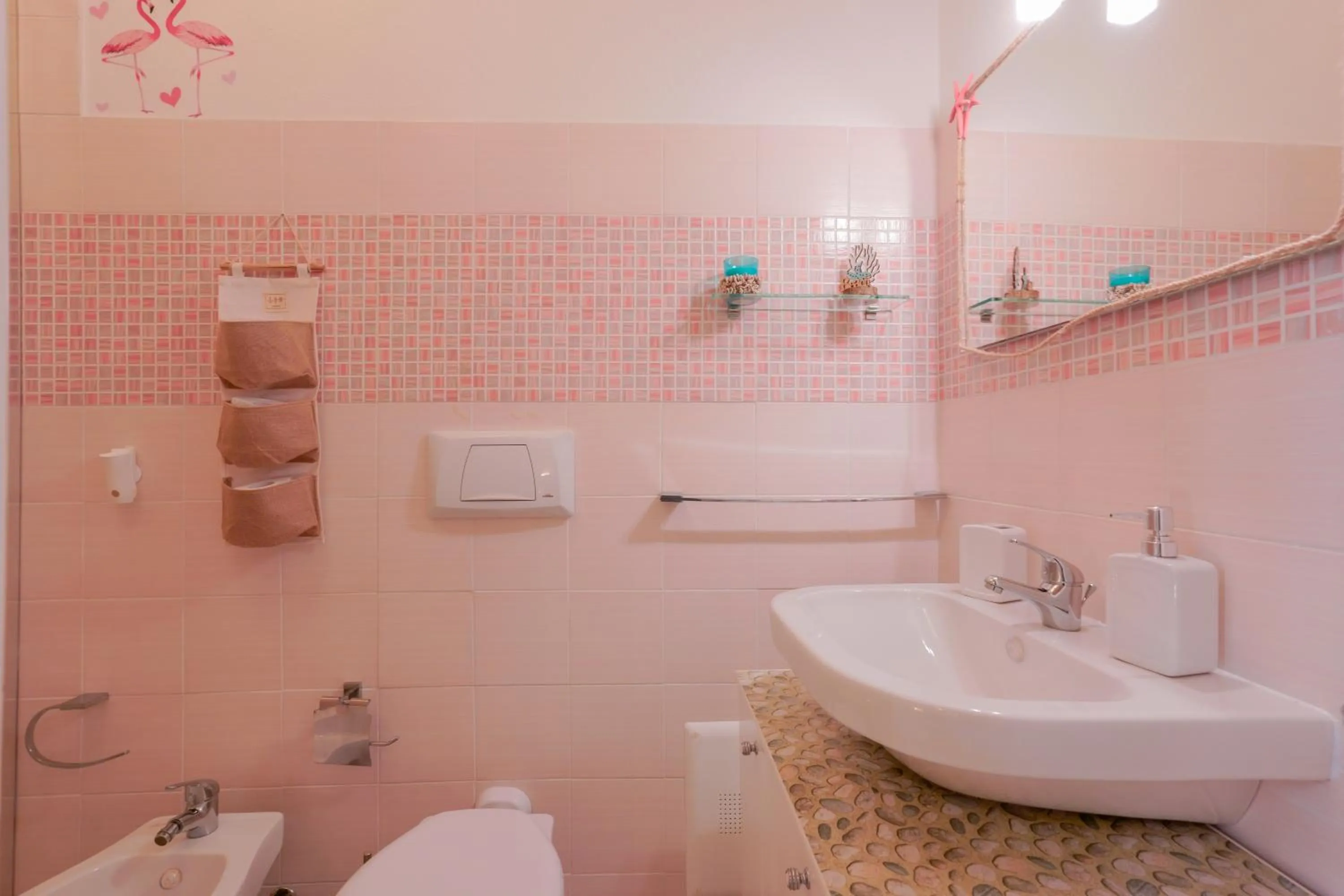 Shower in Approdo Rooms - Eja Sardinia