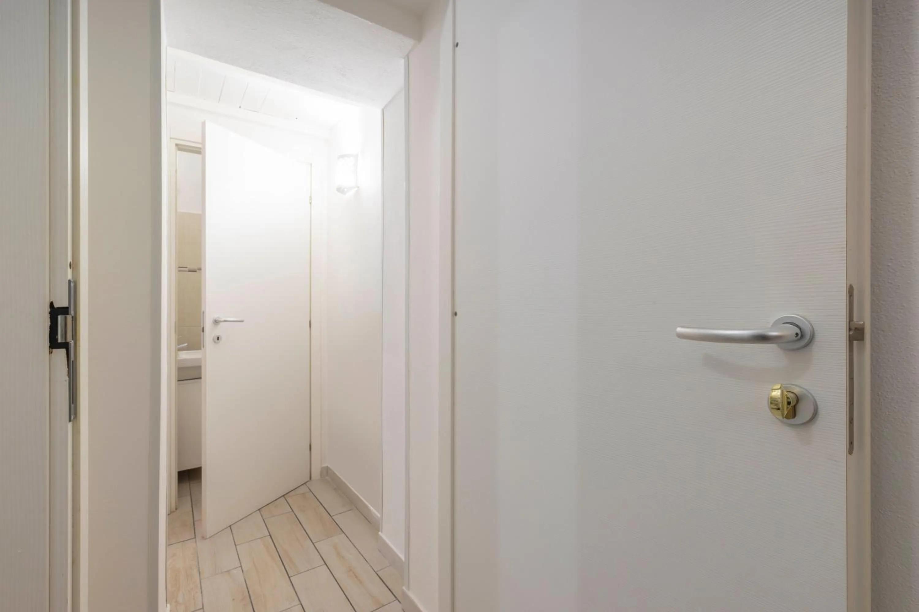 Shower in Approdo Rooms - Eja Sardinia