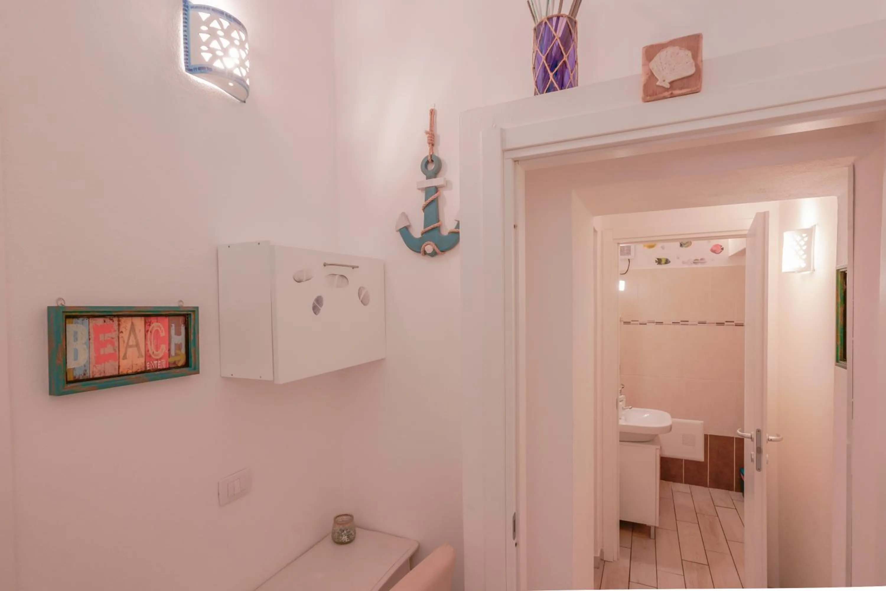Shower in Approdo Rooms - Eja Sardinia