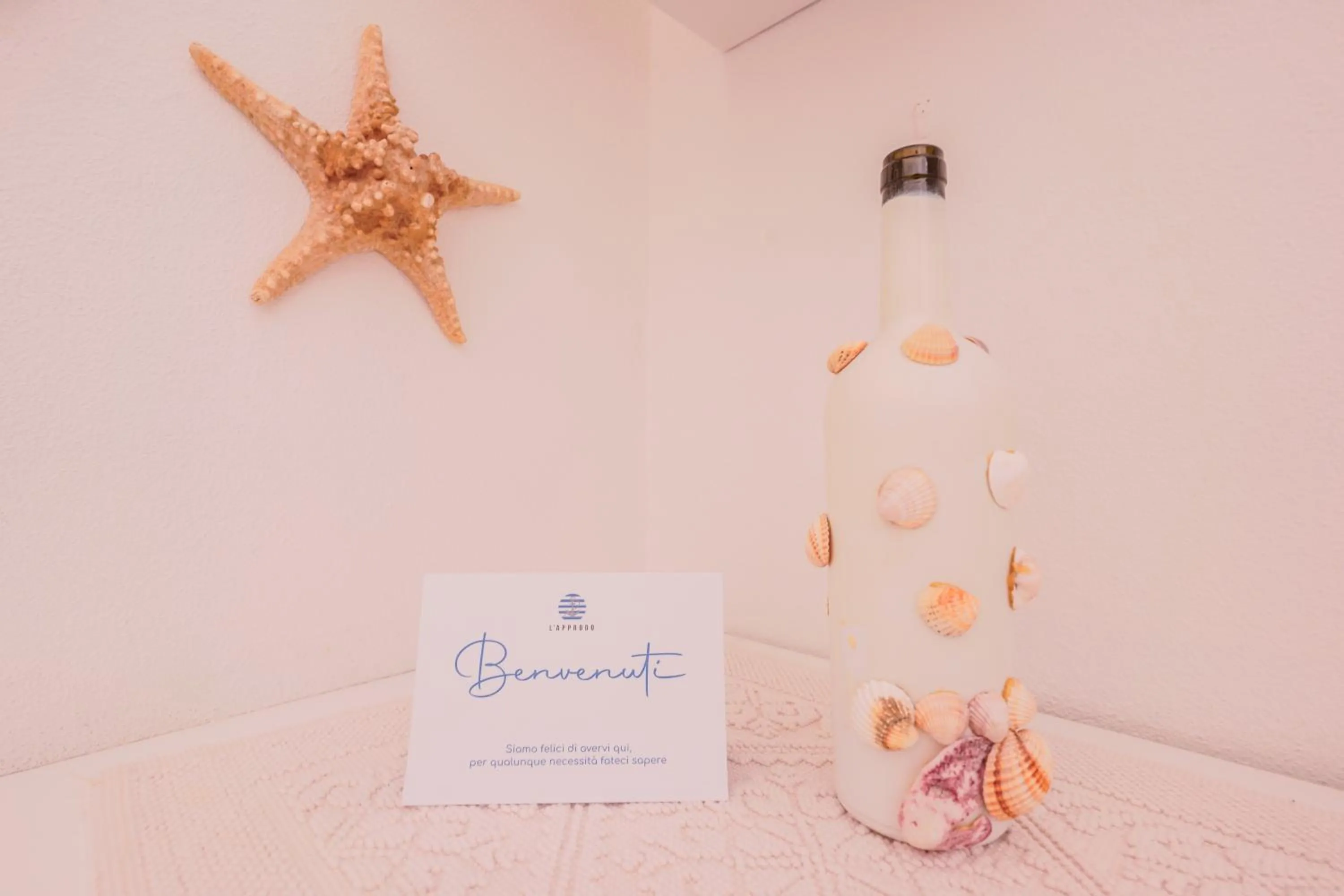 Decorative detail in Approdo Rooms - Eja Sardinia