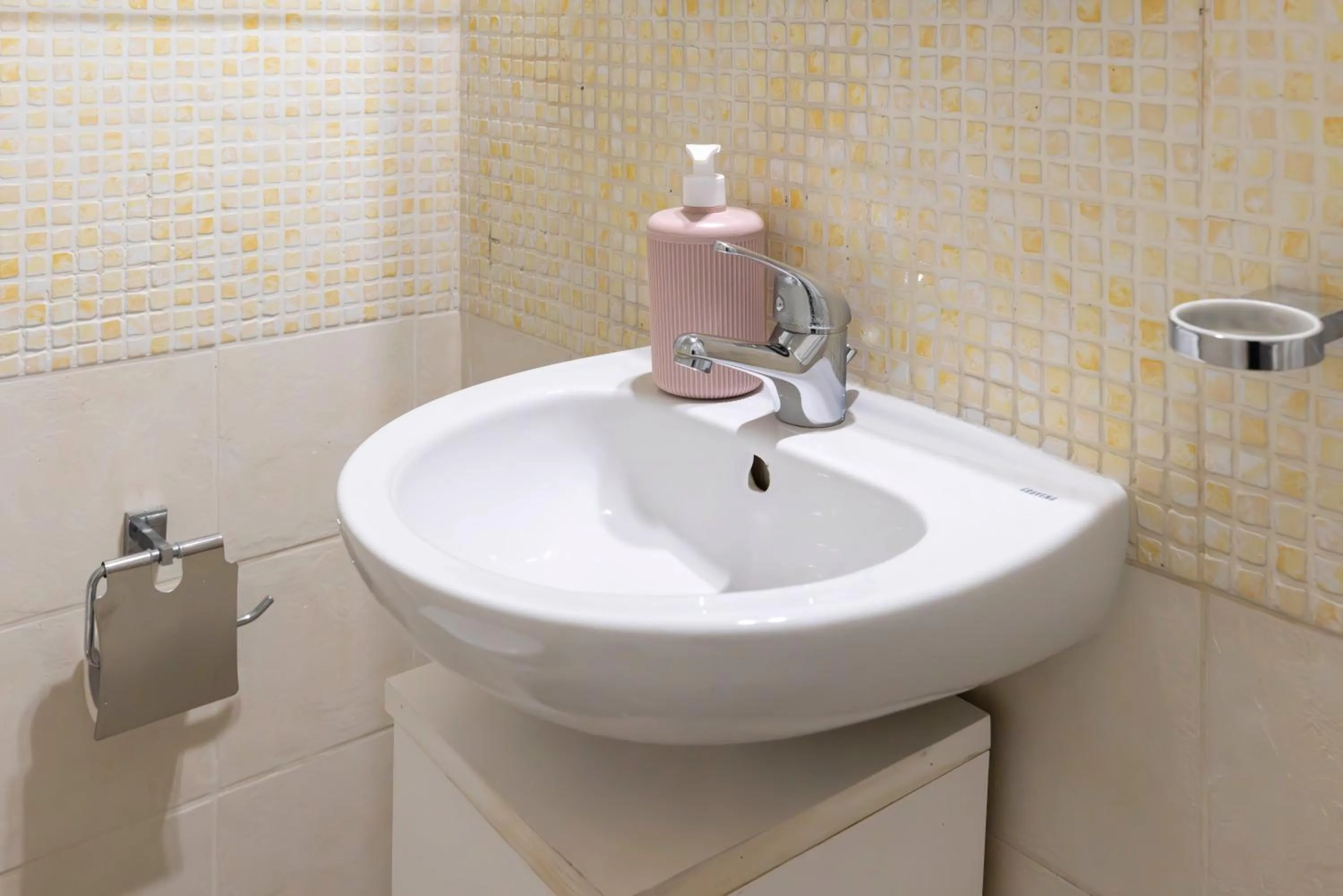 Bathroom in Approdo Rooms - Eja Sardinia