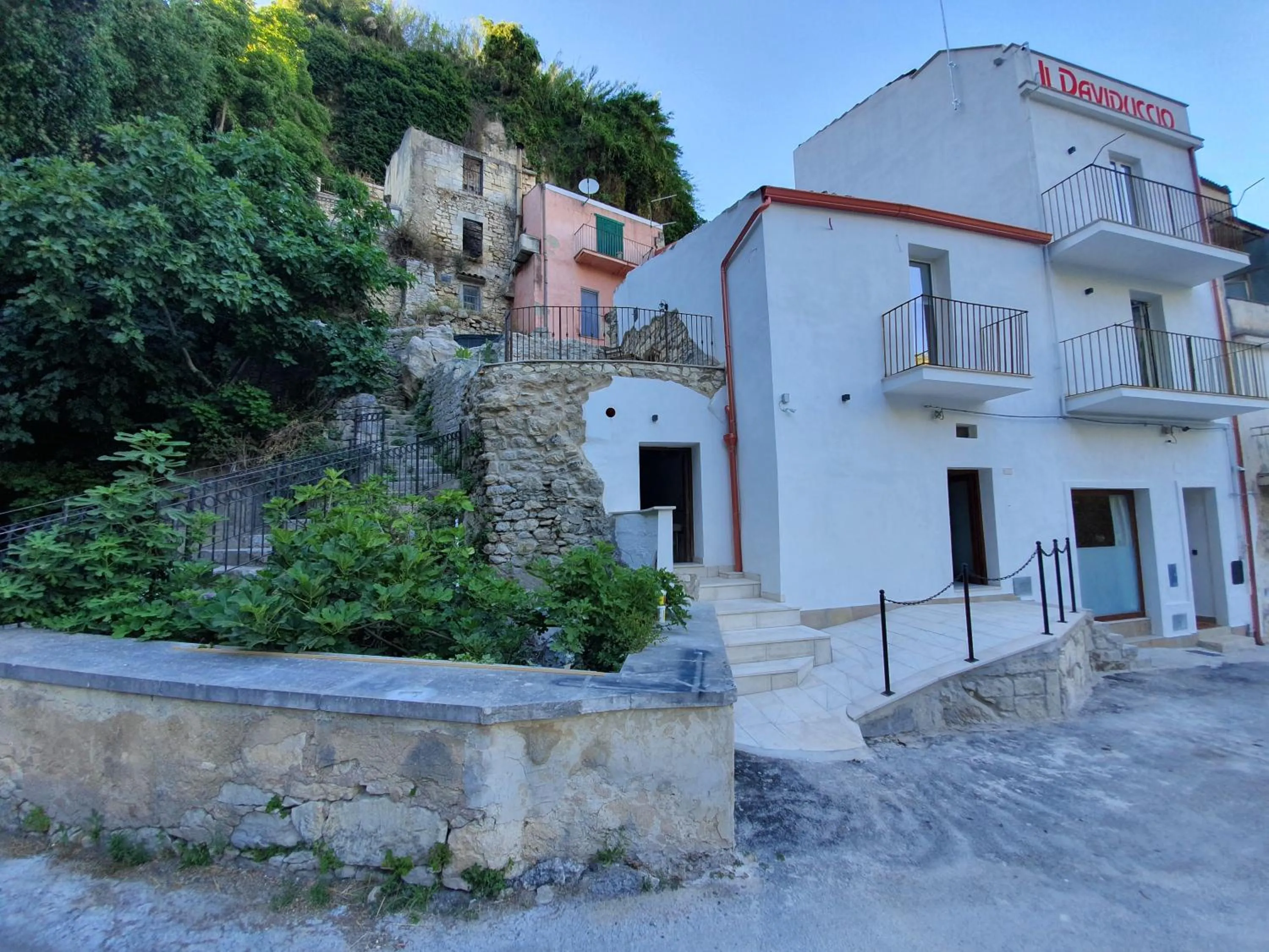 Property building in Il Daviduccio ibla