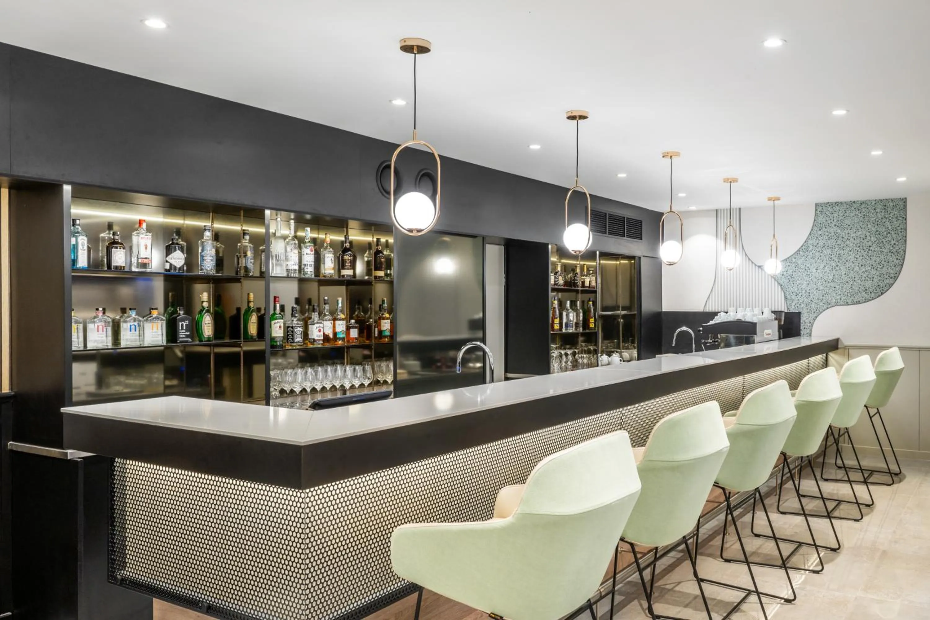 Lounge or bar in Danubius Hotel Hungaria City Center