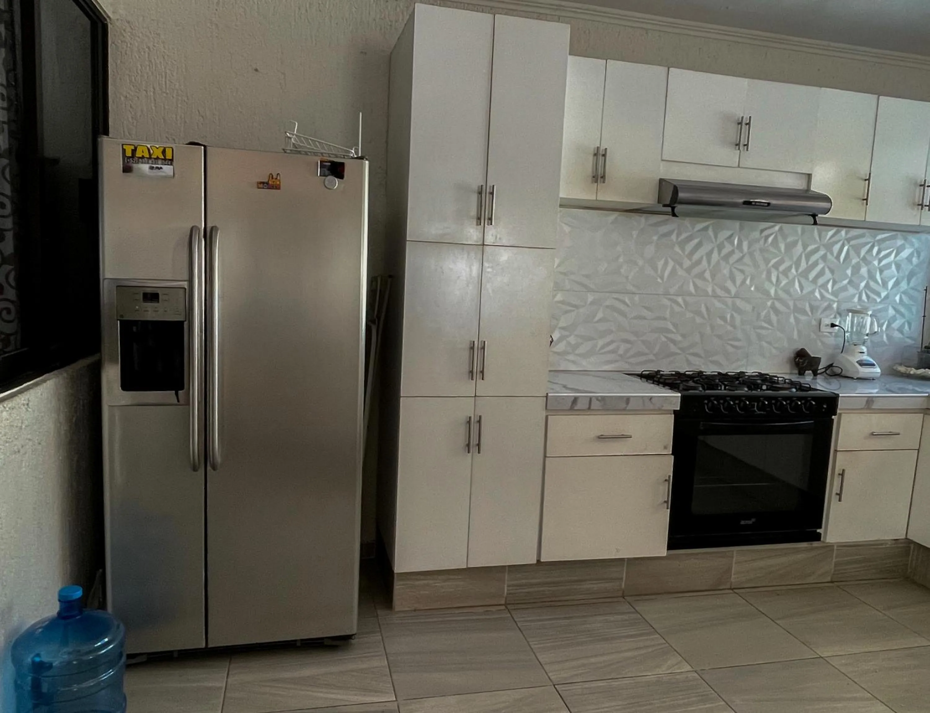 Kitchen or kitchenette in Casa Luna Family & Friends