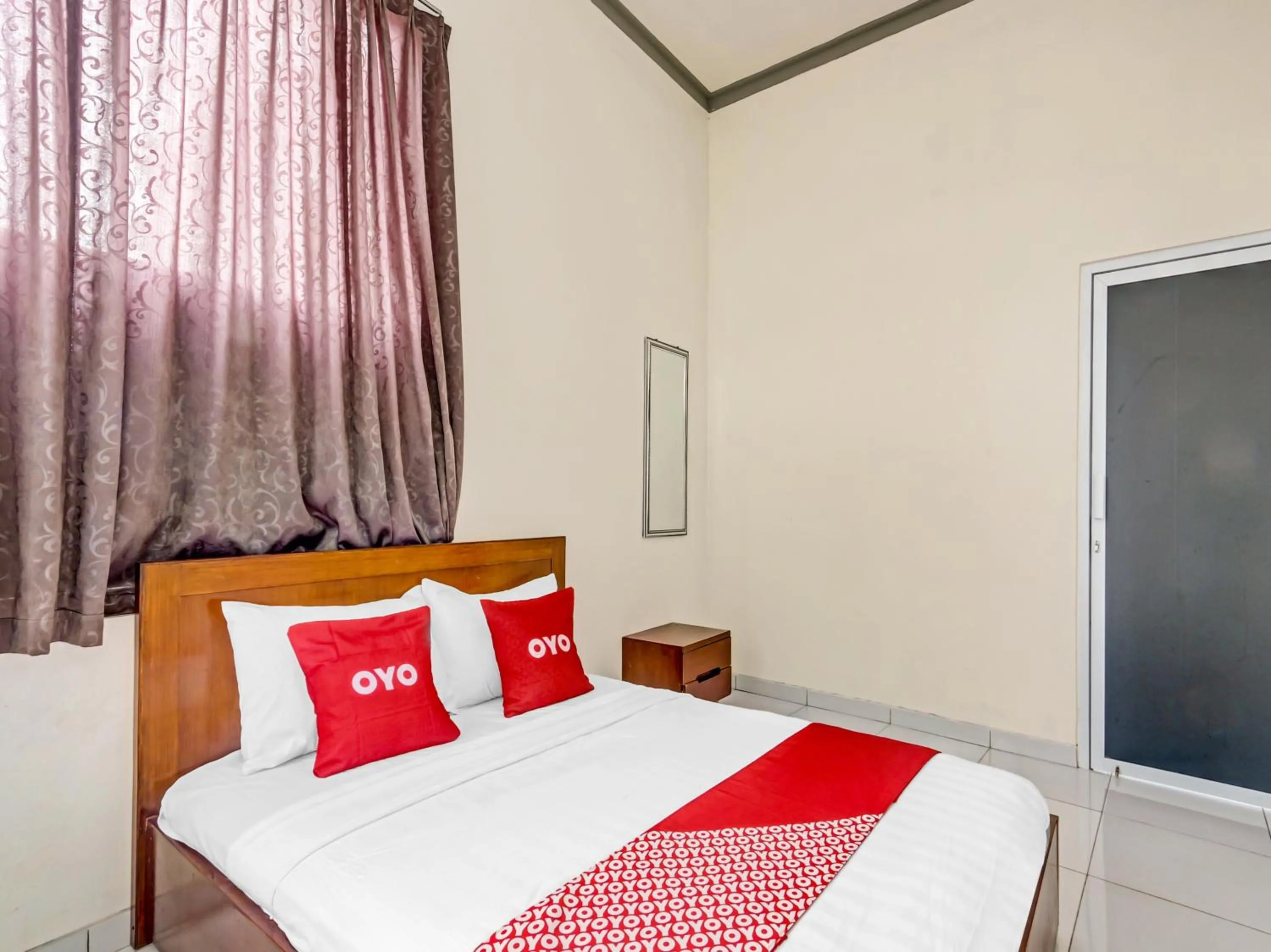 Bedroom in OYO 90517 Homestay Wonosobo Asri