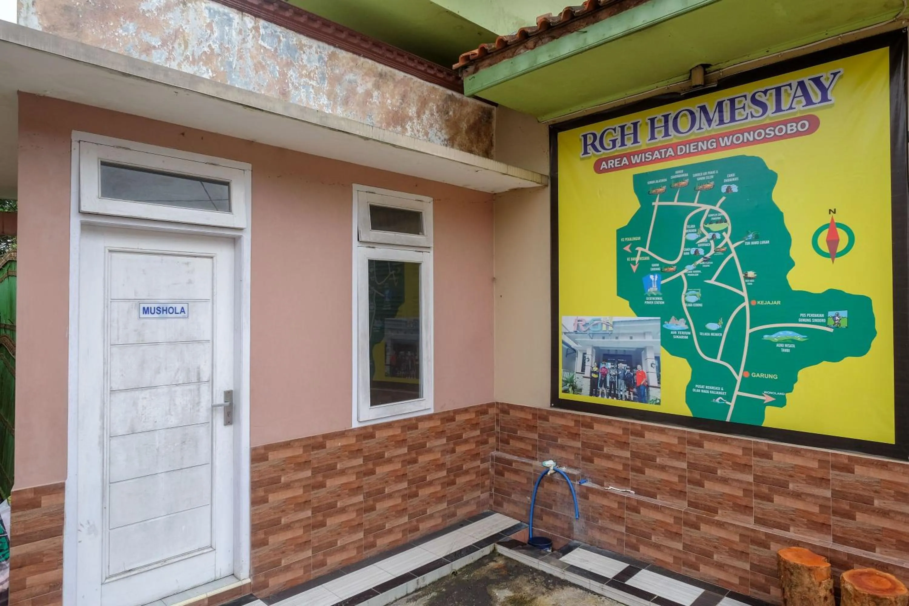 Property building in RedDoorz Syariah near Taman Rekreasi Kalianget Wonosobo