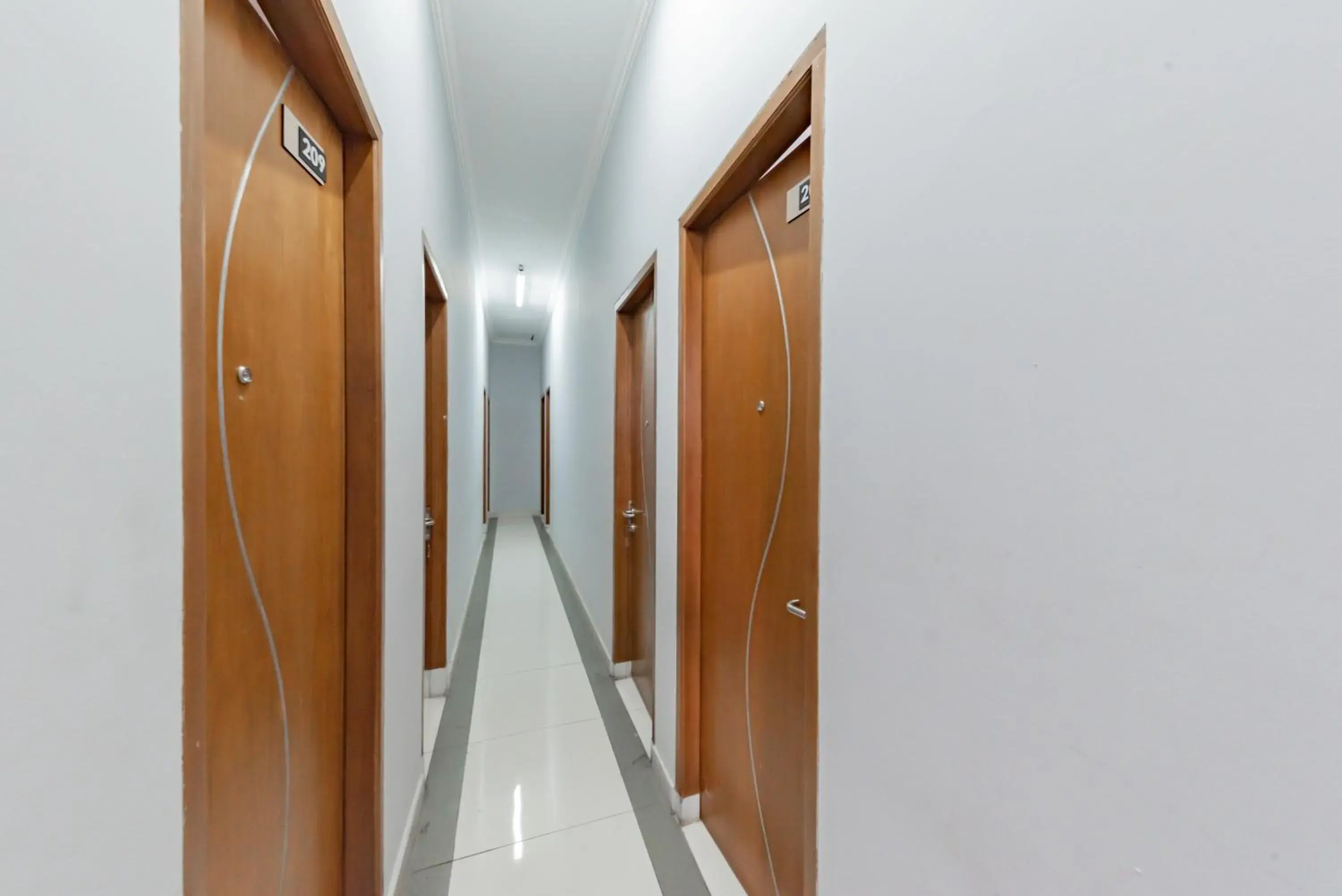 Property building in RedDoorz at Kandaga 80 near Stadium Arcamanik Property building in RedDoorz at Kandaga 80 near Stadium Arcamanik