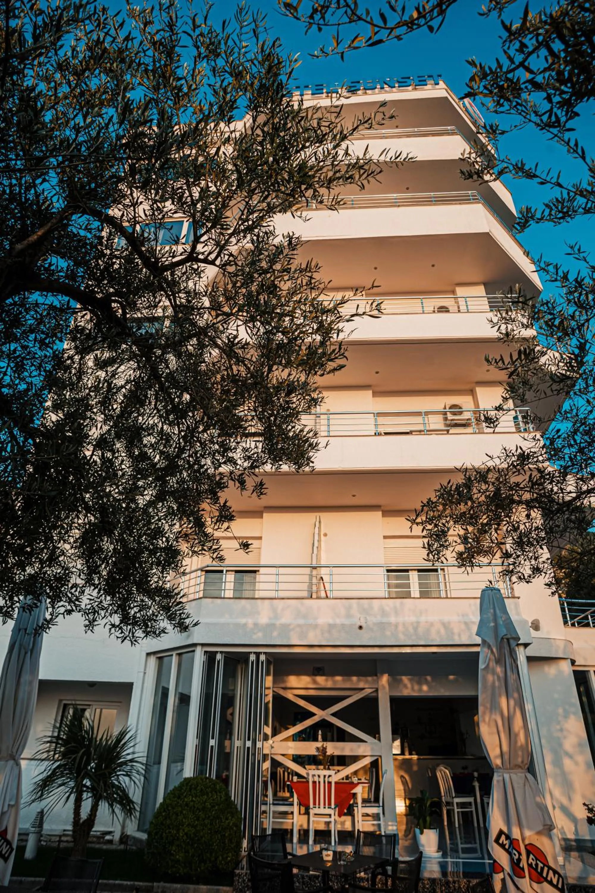 Facade/entrance in Hotel SUNSET GL
