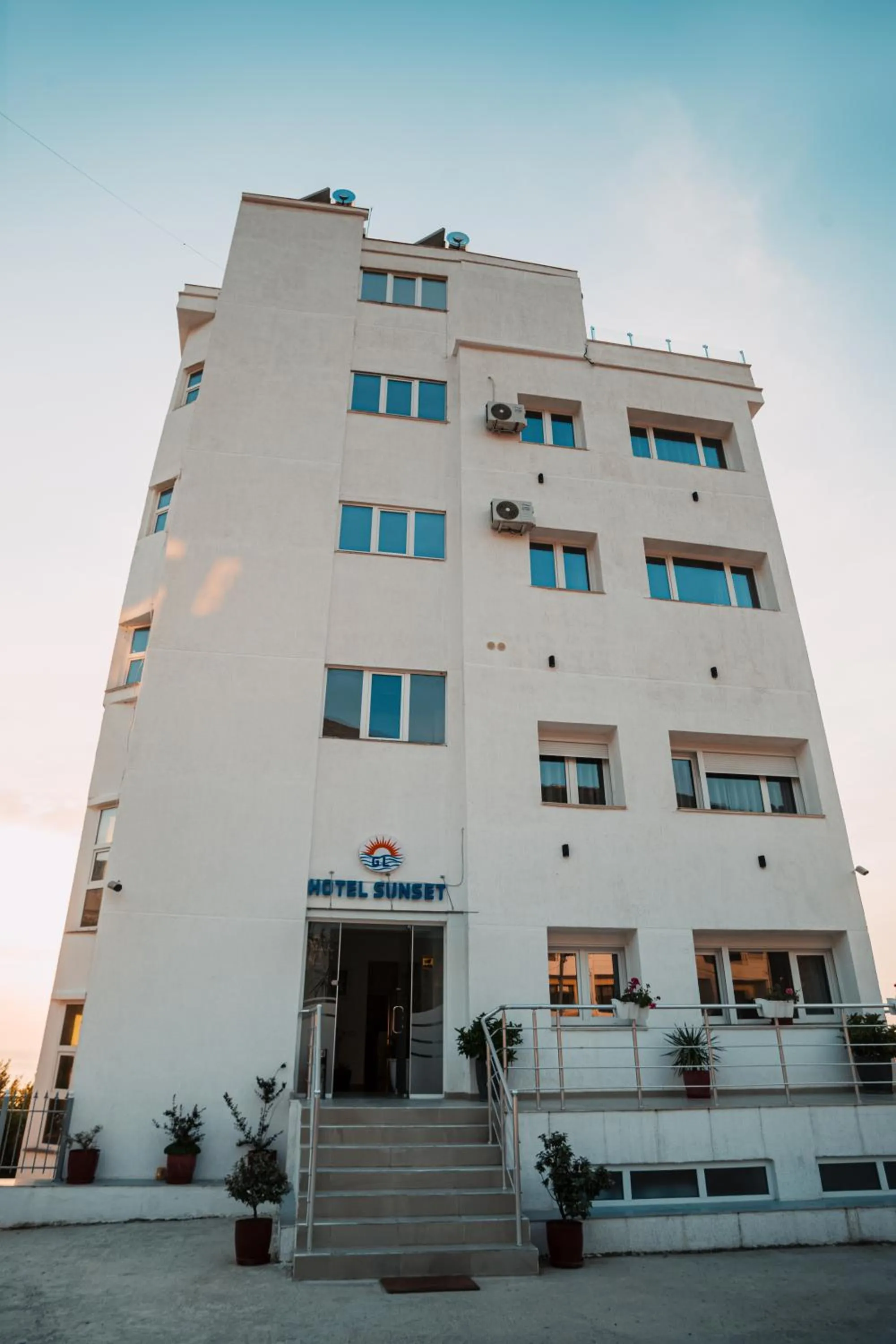 Property building in Hotel SUNSET GL