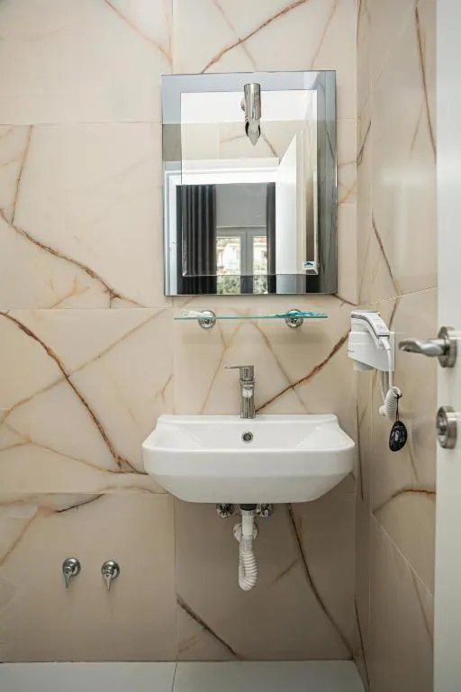 Shower in Hotel SUNSET GL