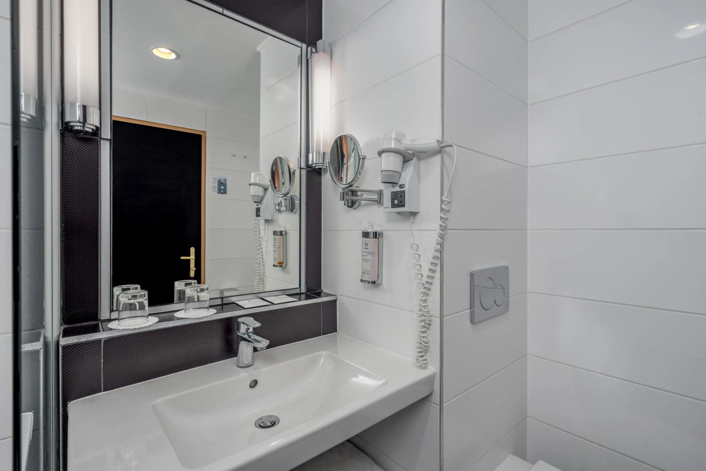 Bathroom in Ensana Grand Margaret Island