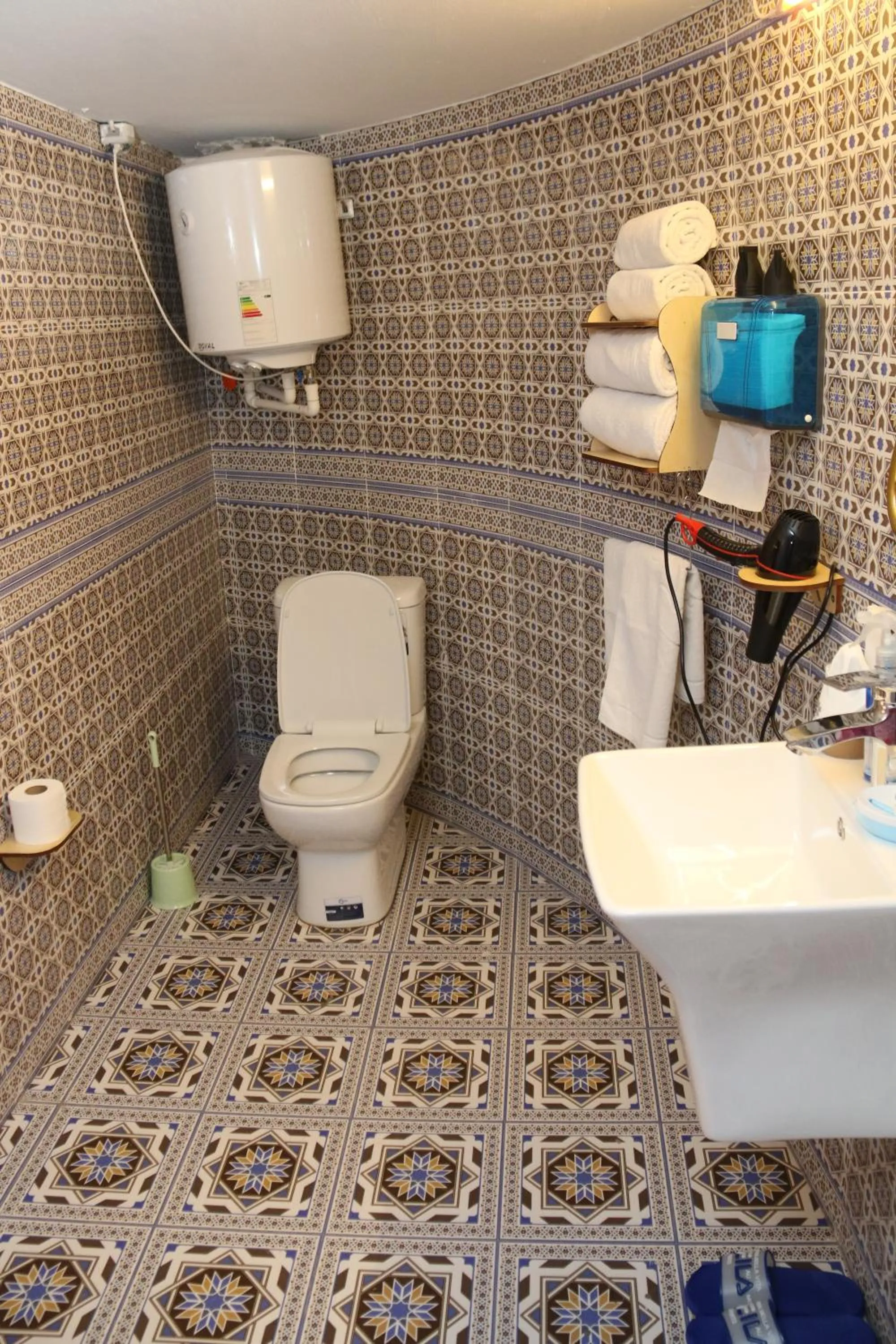 Toilet in Hotel Gumbaz