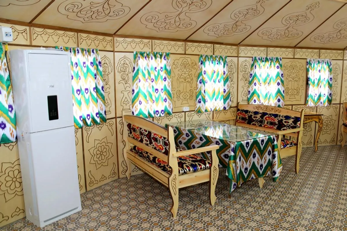 Dining area in Hotel Gumbaz