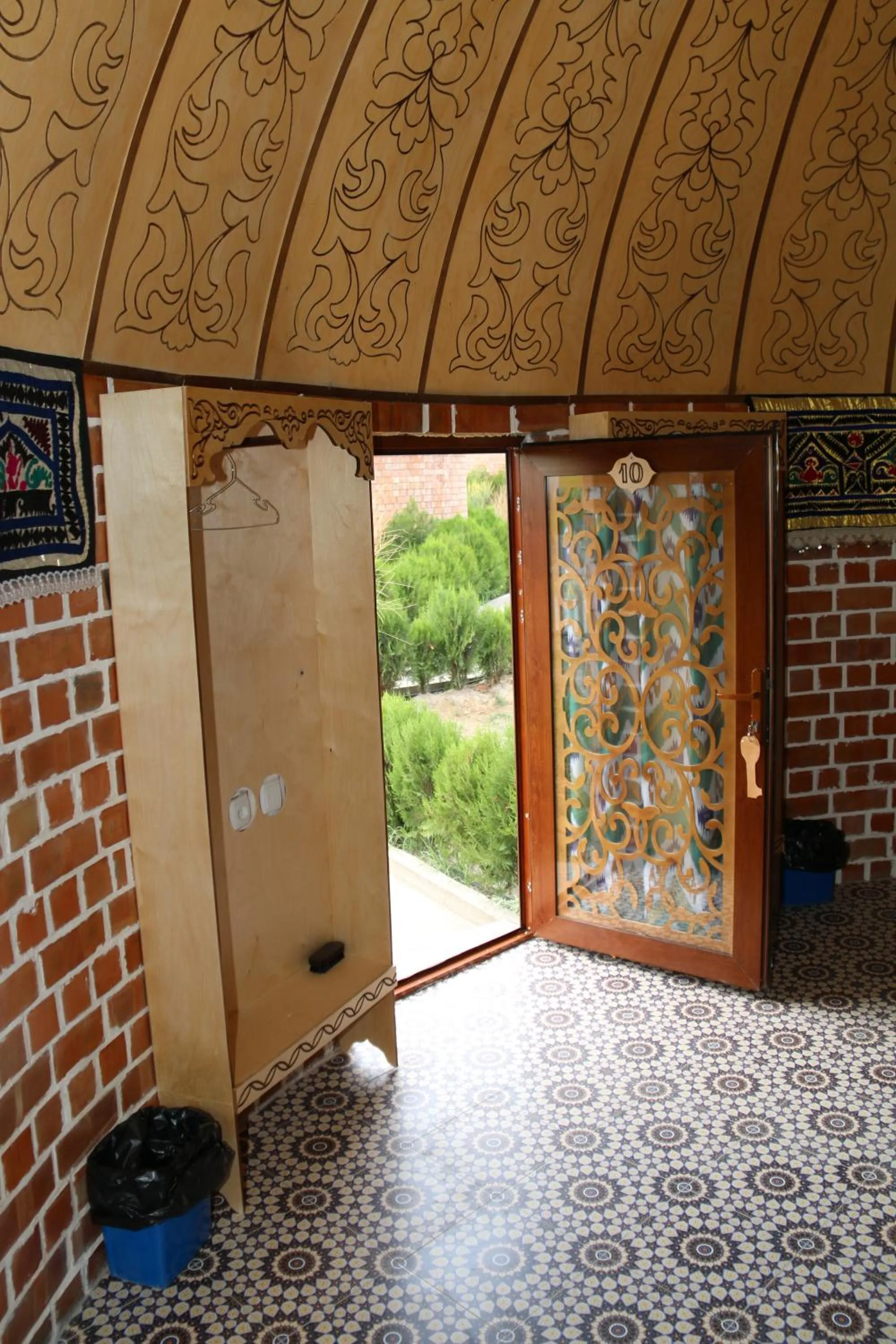 Facade/entrance in Hotel Gumbaz