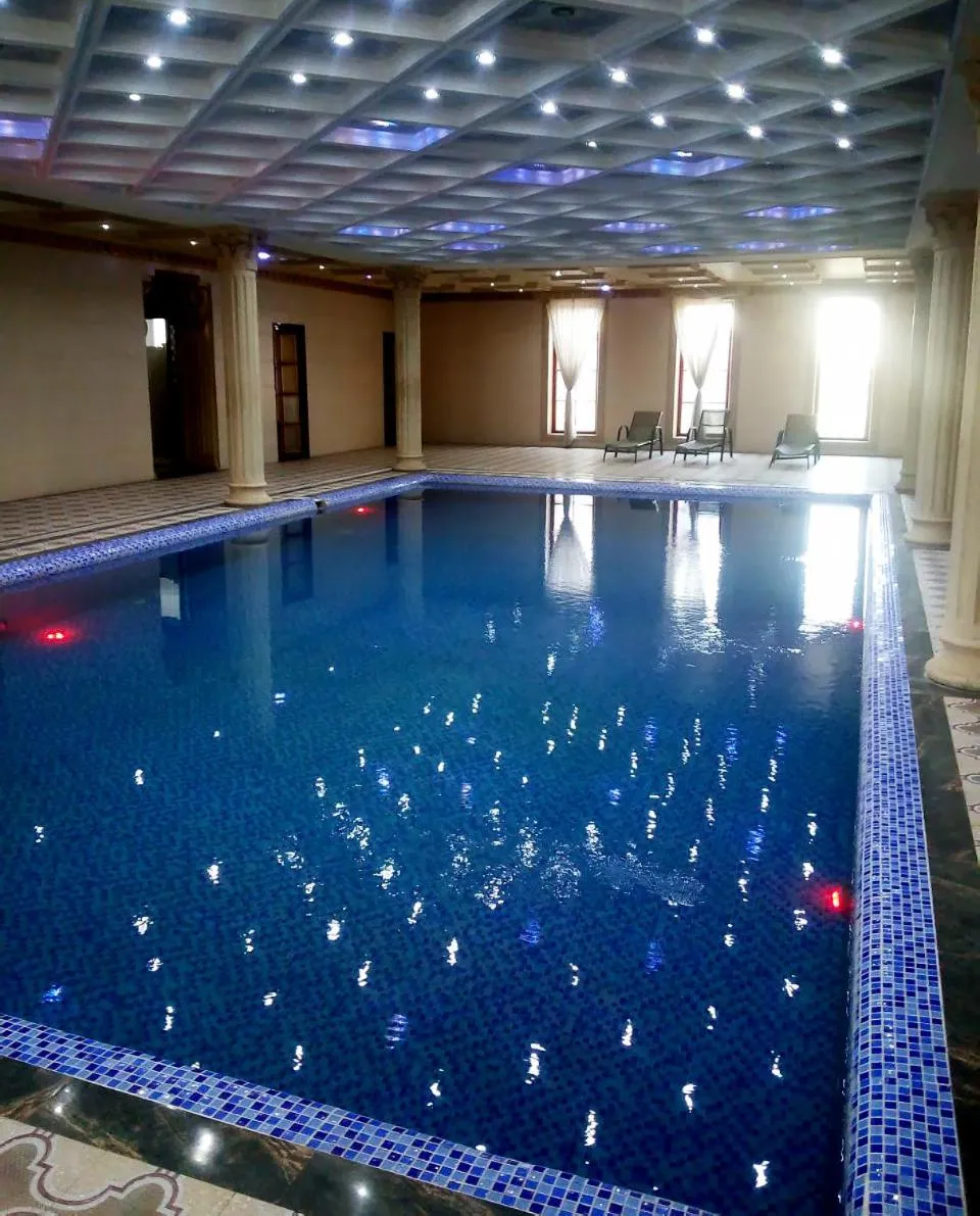 Swimming pool in Hotel Gumbaz