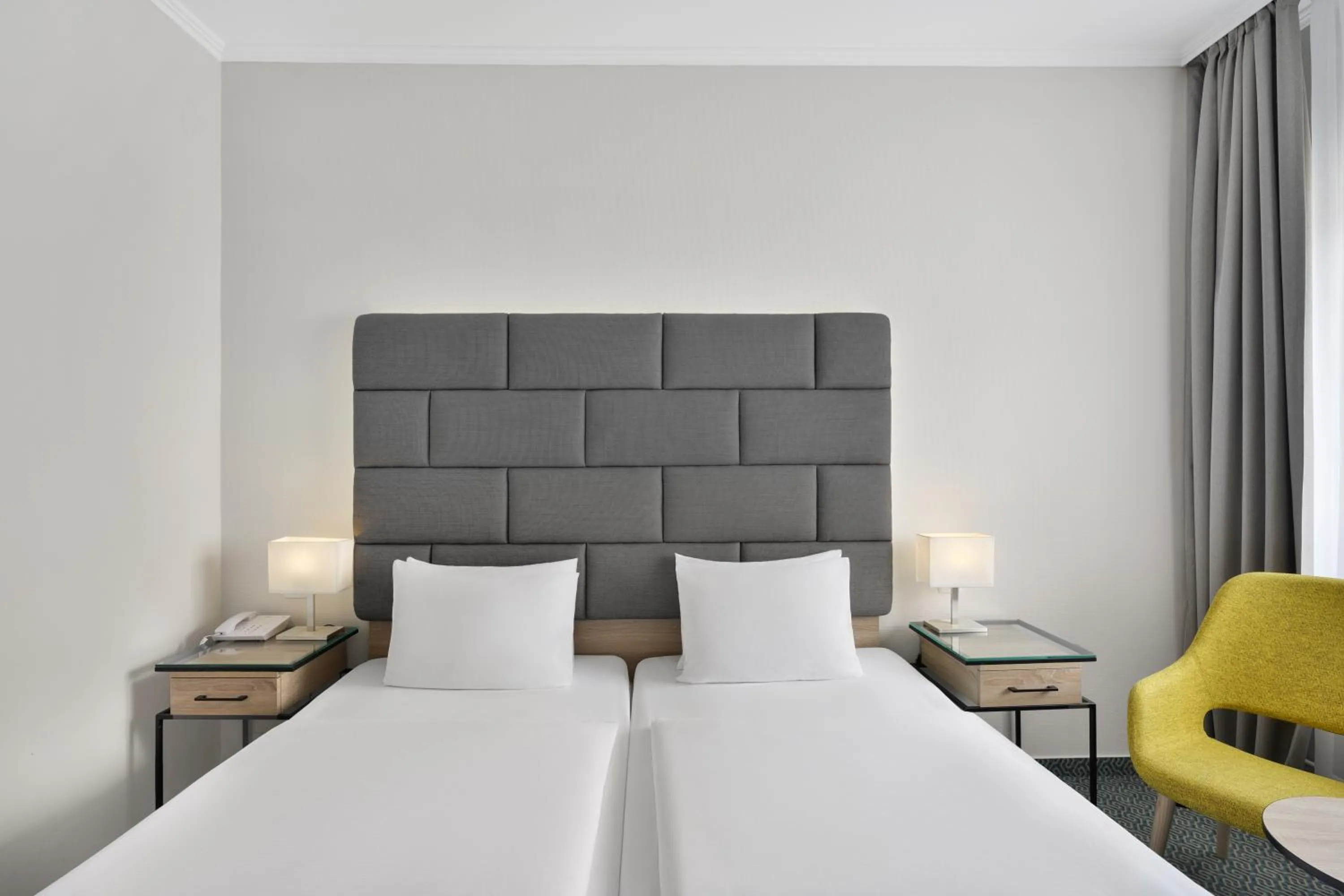 Bedroom, Bed in Danubius Hotel Raba