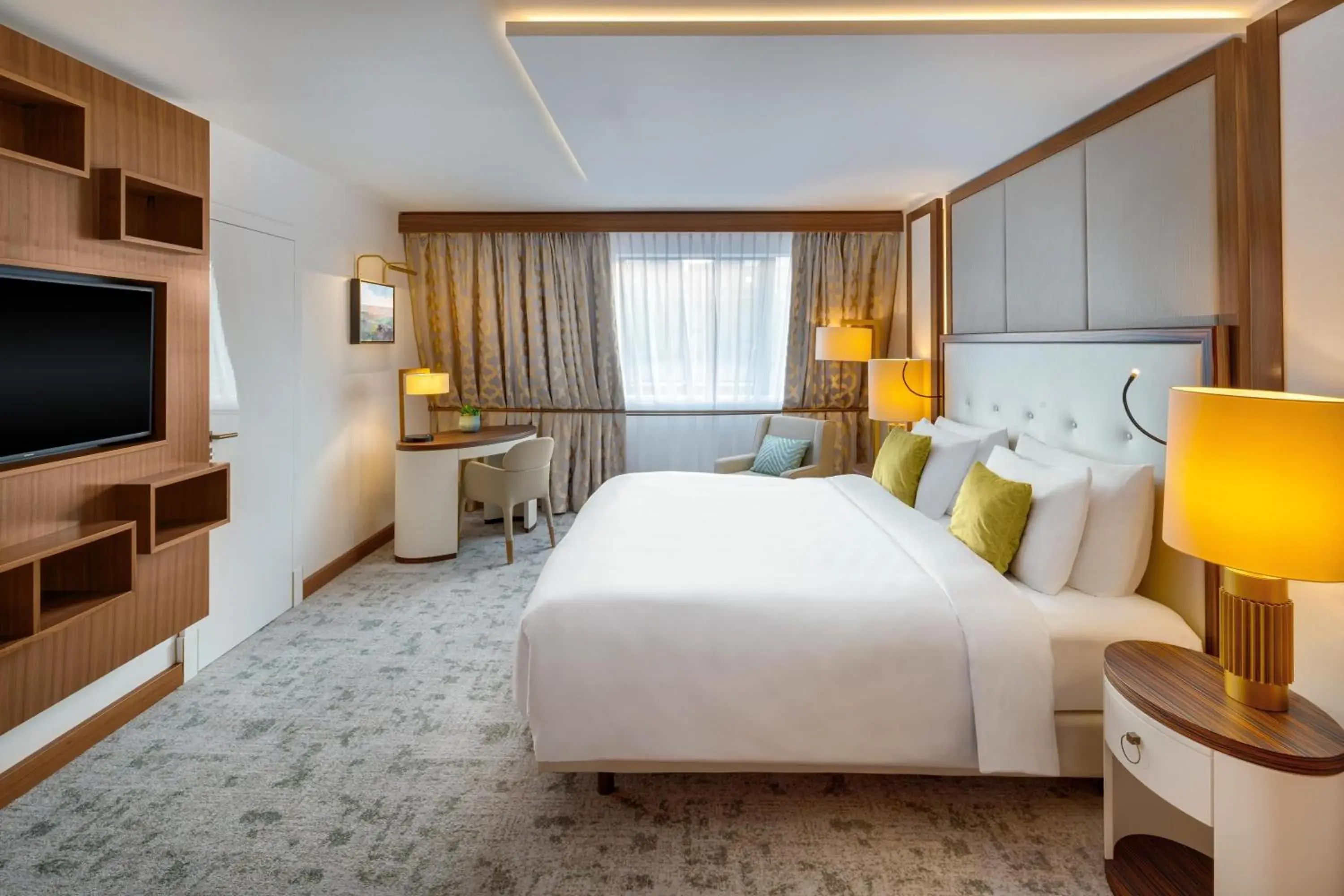 Corvinus Fashion Street View Room in Kempinski Hotel Corvinus Budapest Corvinus Fashion Street View Room in Kempinski Hotel Corvinus Budapest