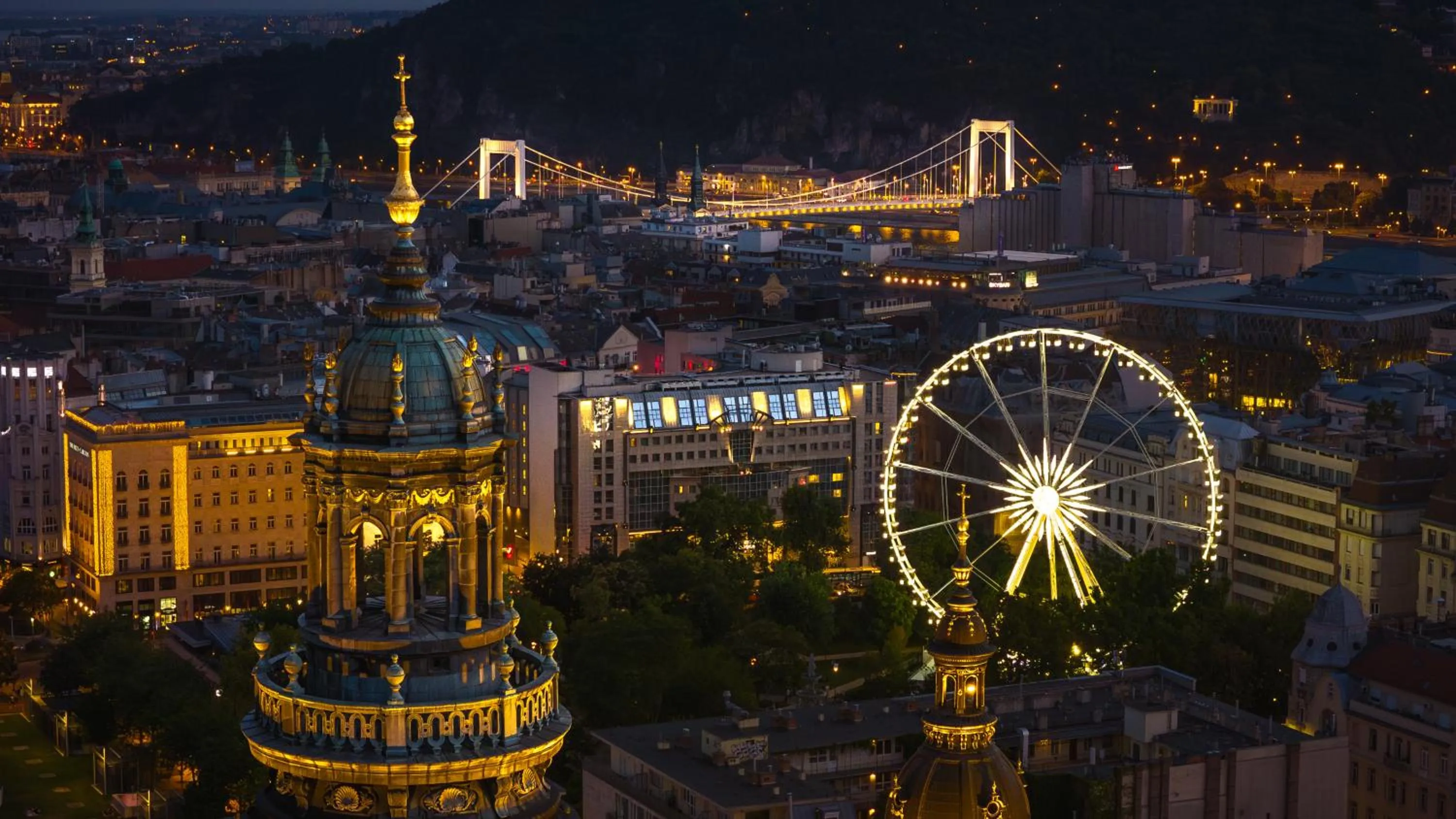 Property building in Kempinski Hotel Corvinus Budapest