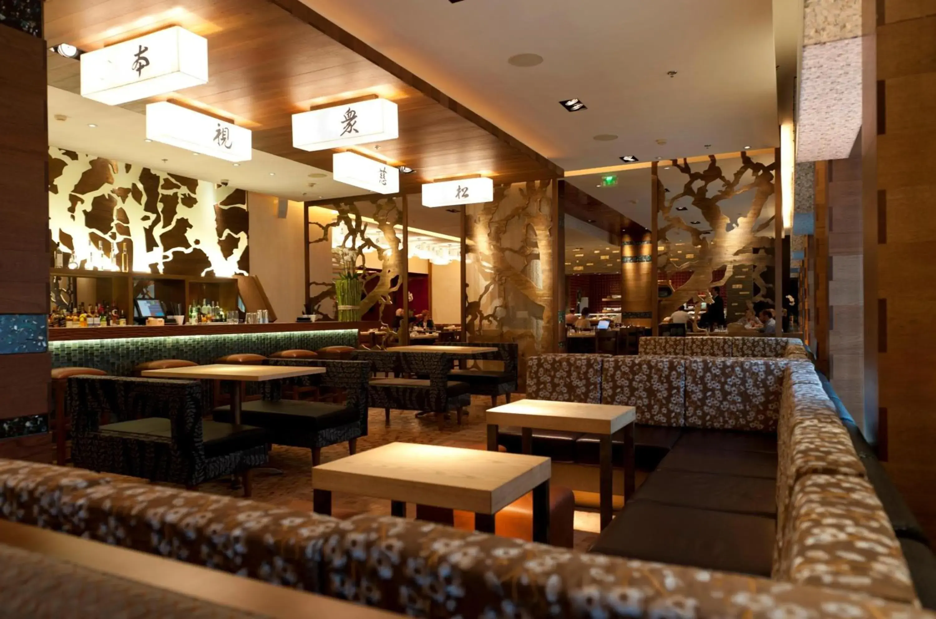 Restaurant/places to eat in Kempinski Hotel Corvinus Budapest Restaurant/places to eat in Kempinski Hotel Corvinus Budapest