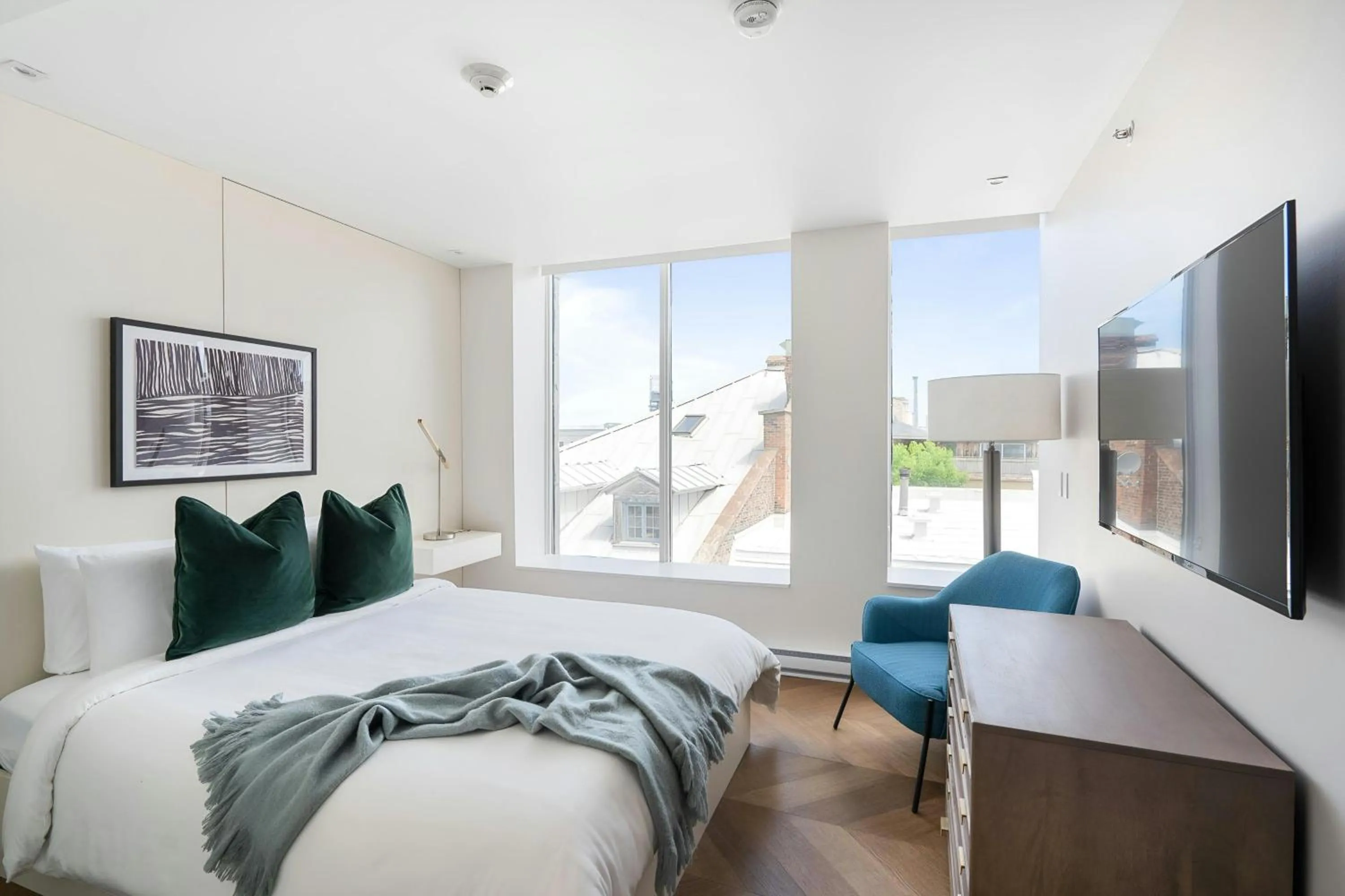 Bedroom in Sonder by Marriott Bonvoy La Galerie