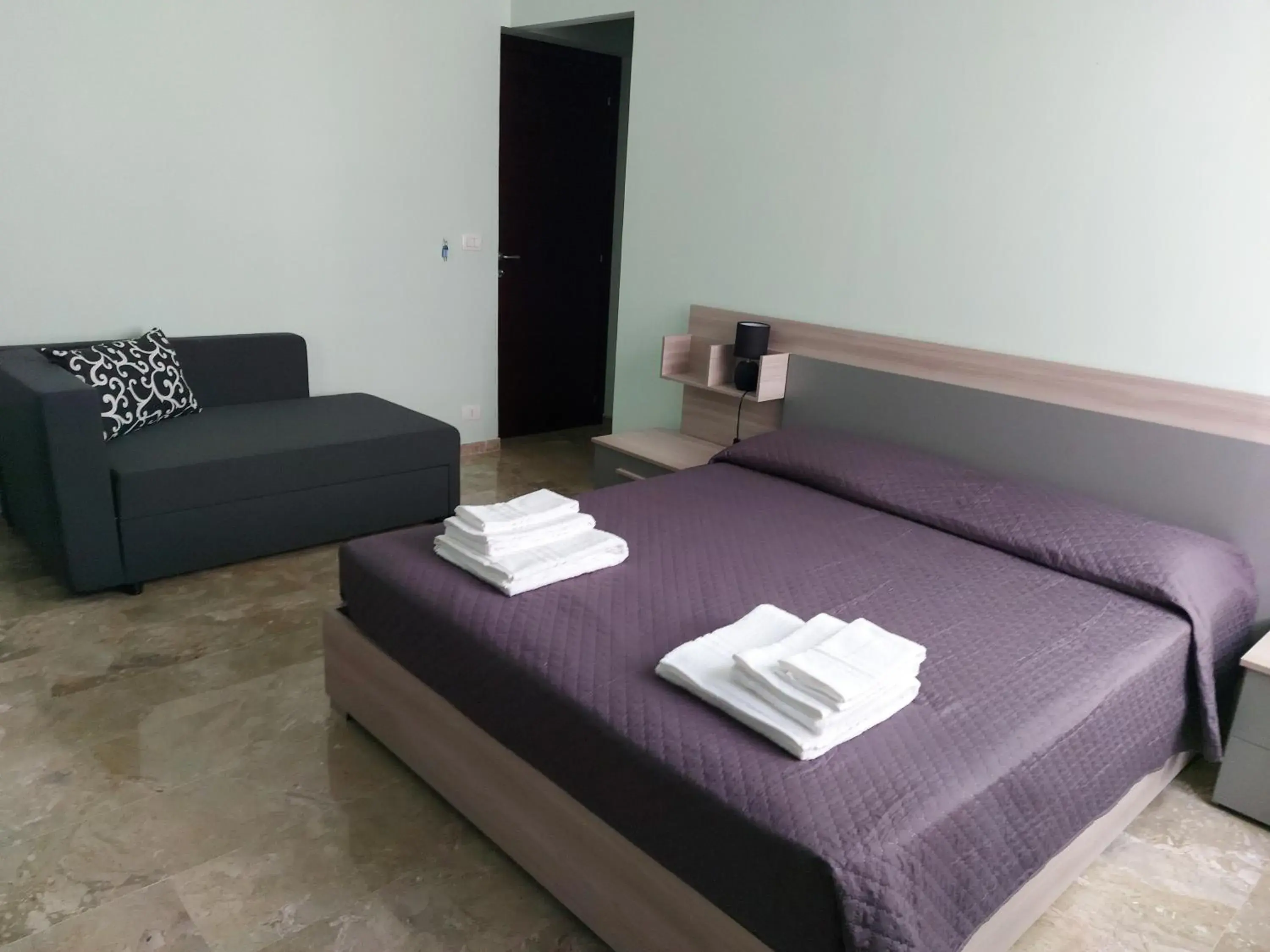 Triple Room with Private Bathroom in Arte Mia B&B Triple Room with Private Bathroom in Arte Mia B&B