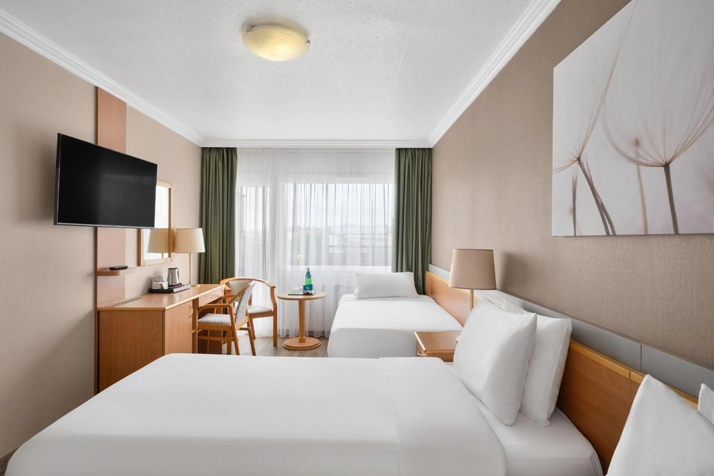 Bedroom, Bed in Danubius Hotel Arena