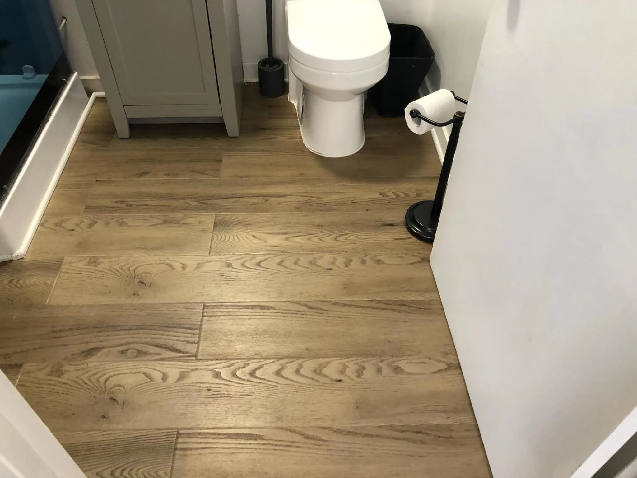 Bathroom in Overlooking Marina del Rey sailboats, is Green Ginger Playa Del Rey on the bluff,