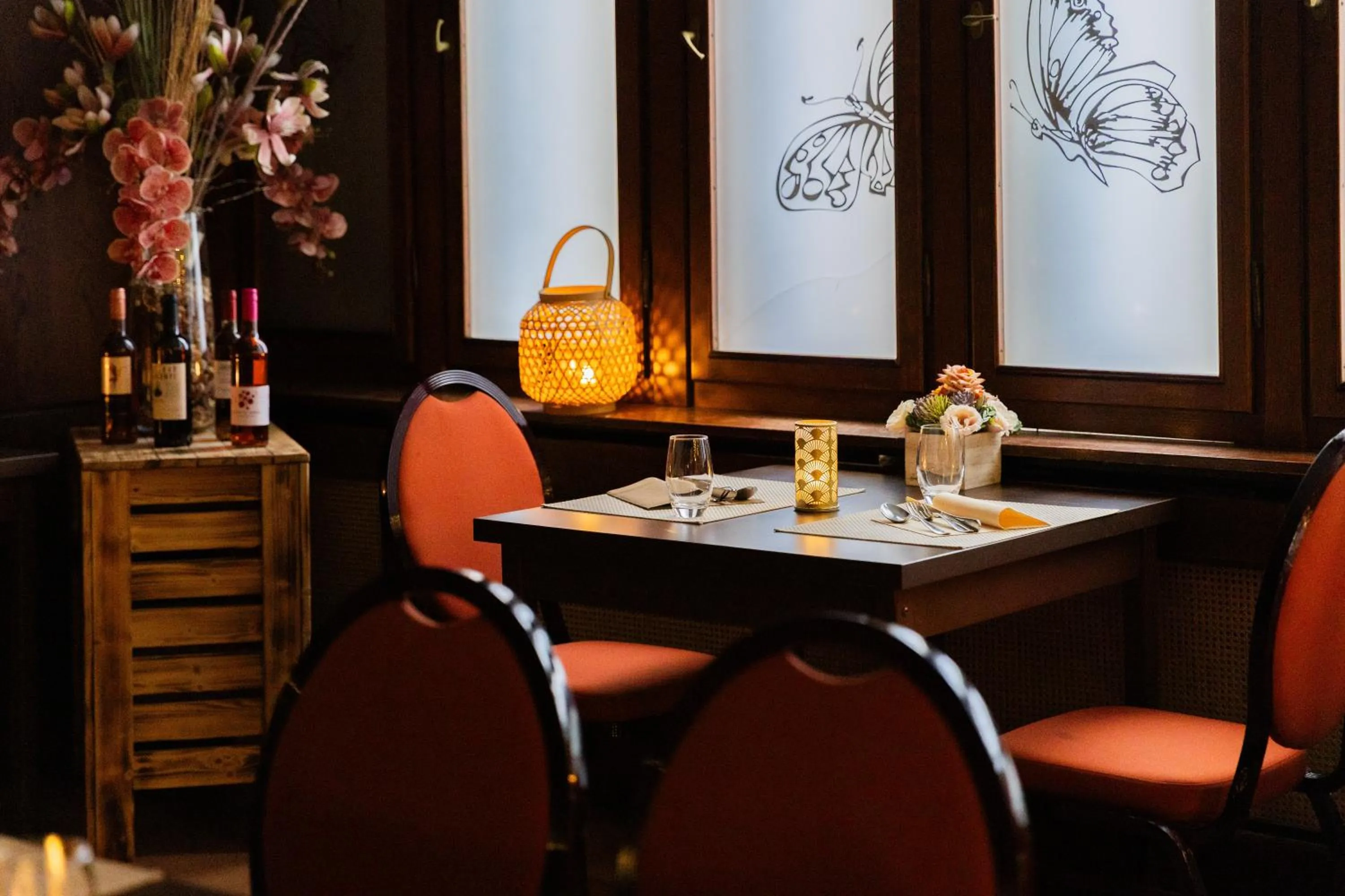 Restaurant/places to eat in Benczur Hotel