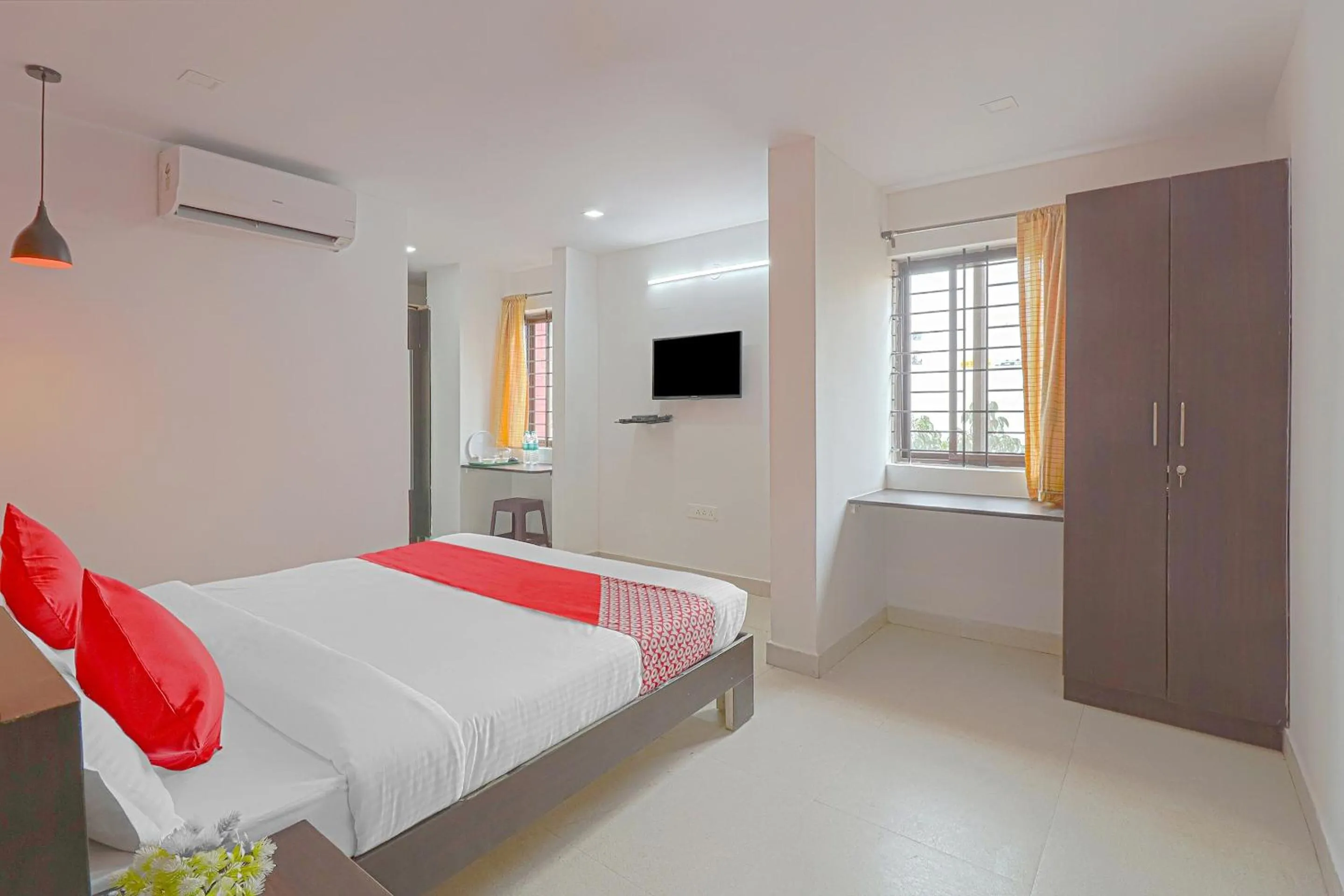 Facade/entrance in Hotel O Blooms residency