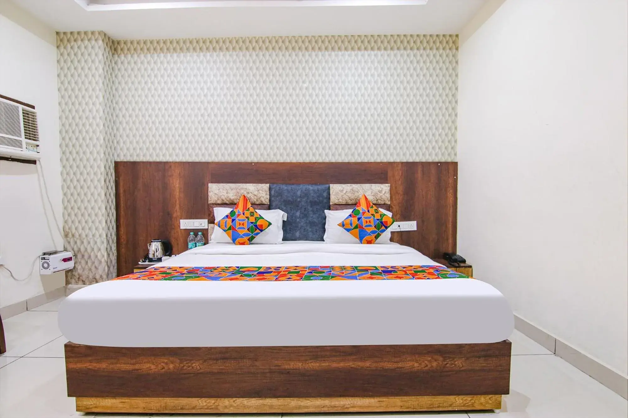 Bed in FabHotel Lime Wood Bed in FabHotel Lime Wood