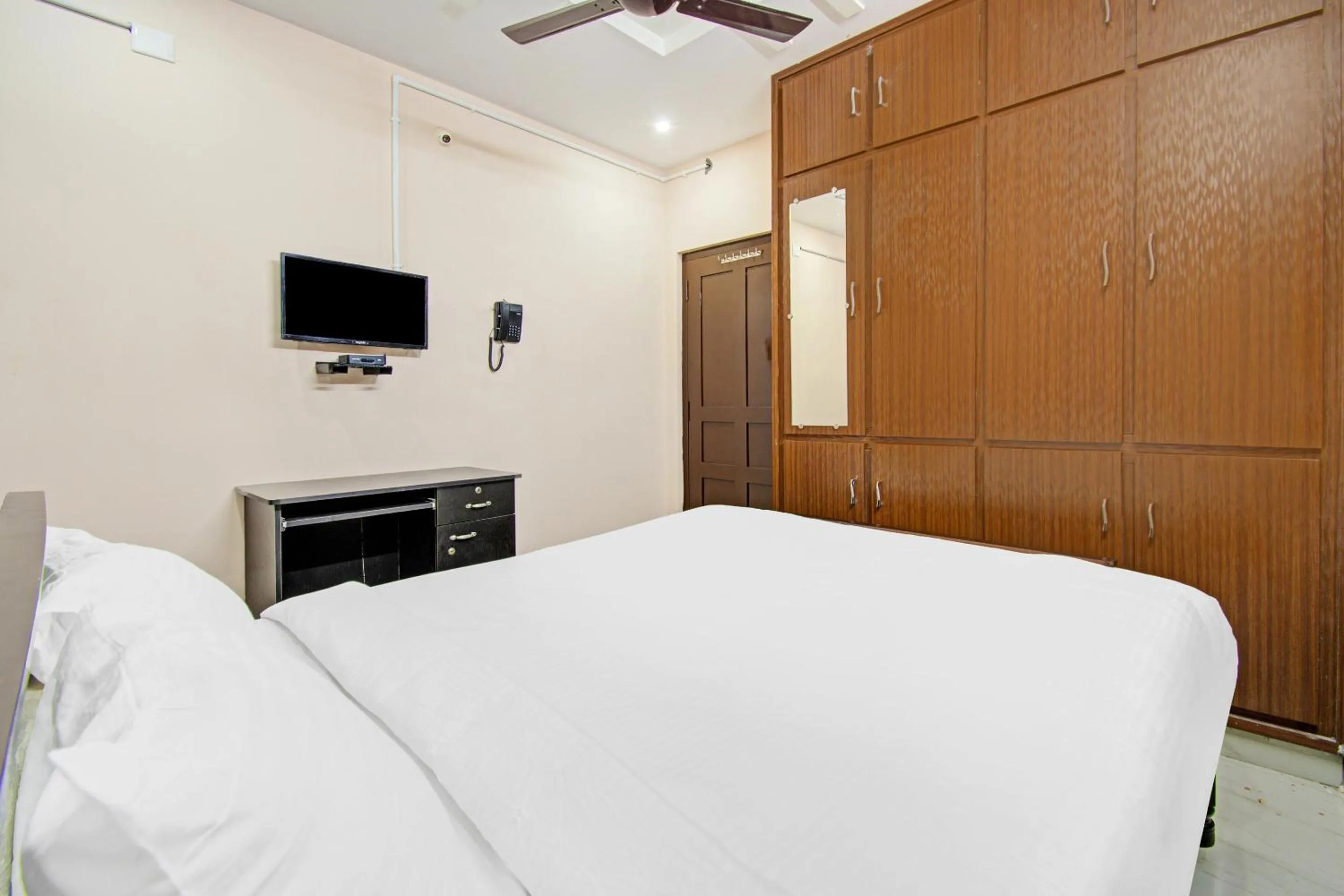 Bedroom, Bed in Hotel O Sea Coastal