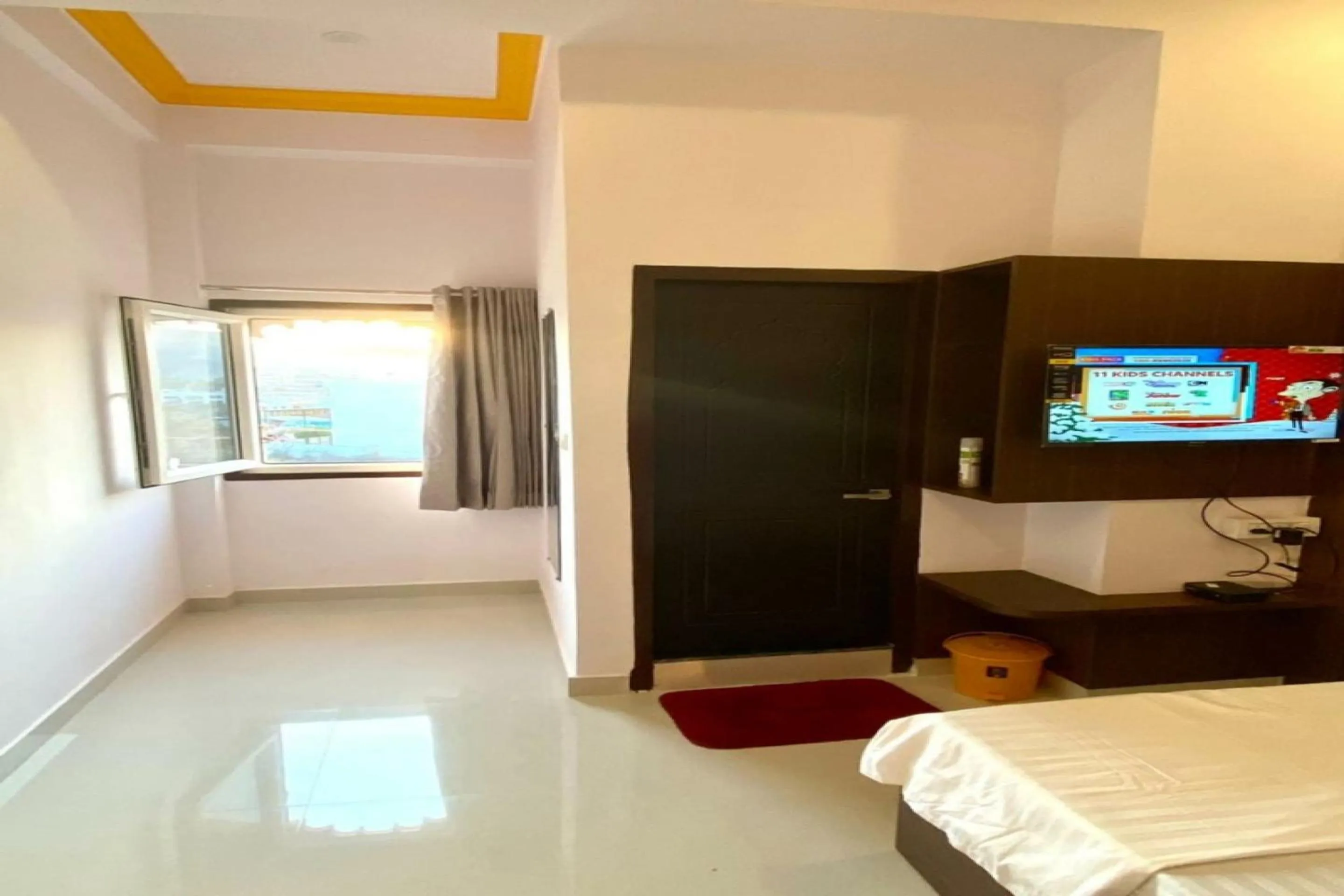 Bedroom, Bed in Hotel O Data Shree