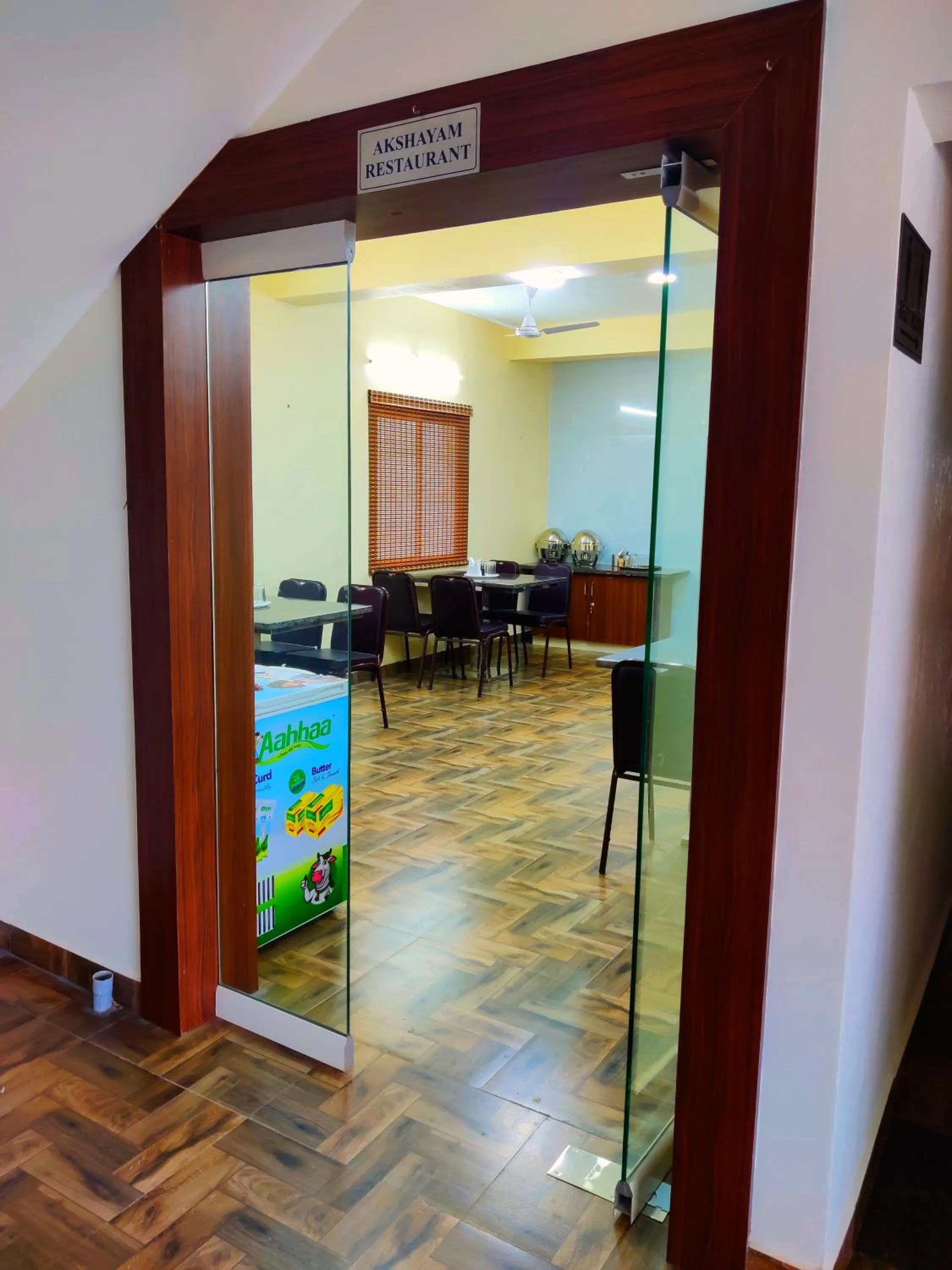 Restaurant/places to eat in THAAI RESIDENCY